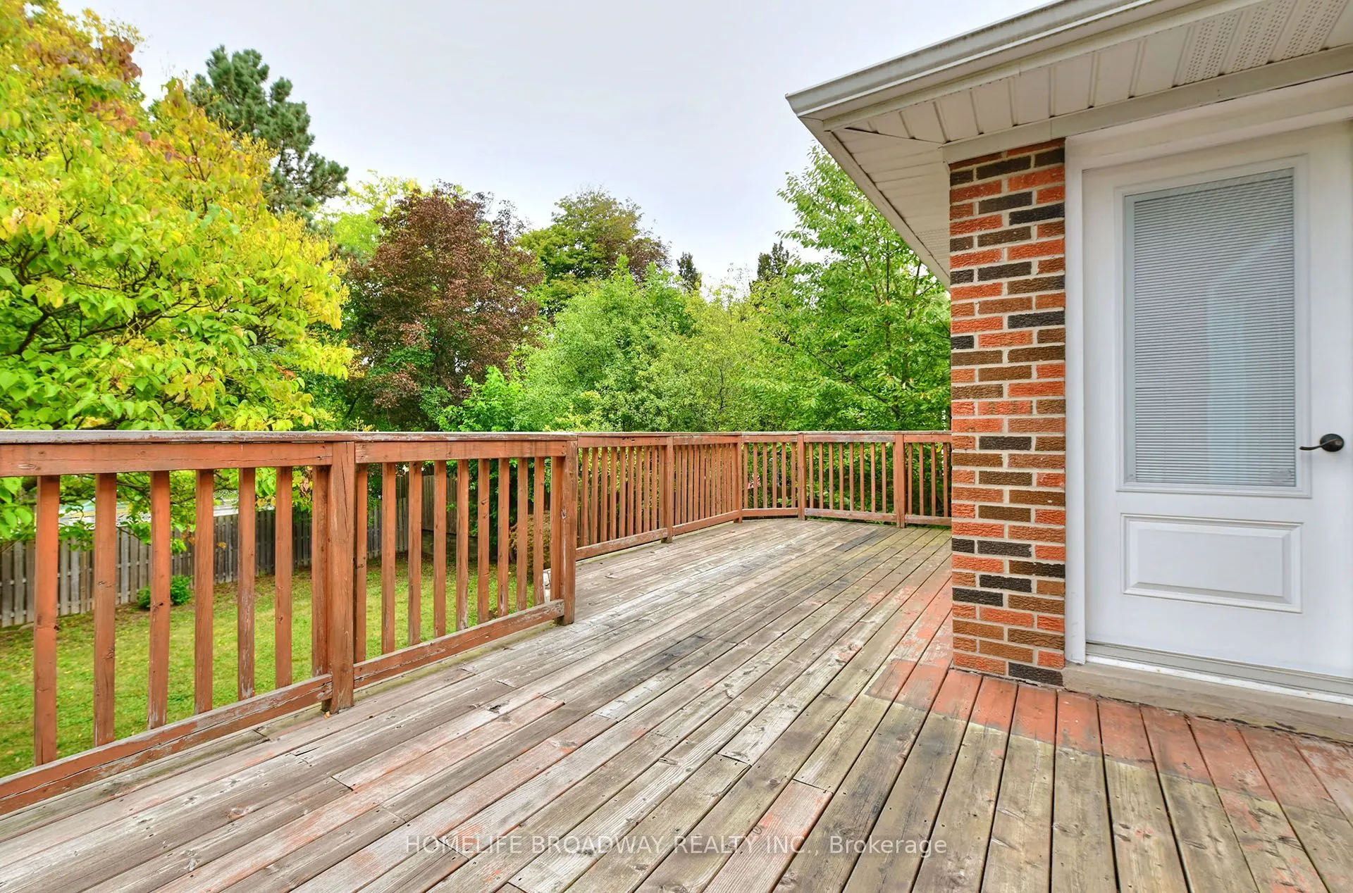 30 Gossamer Avenue