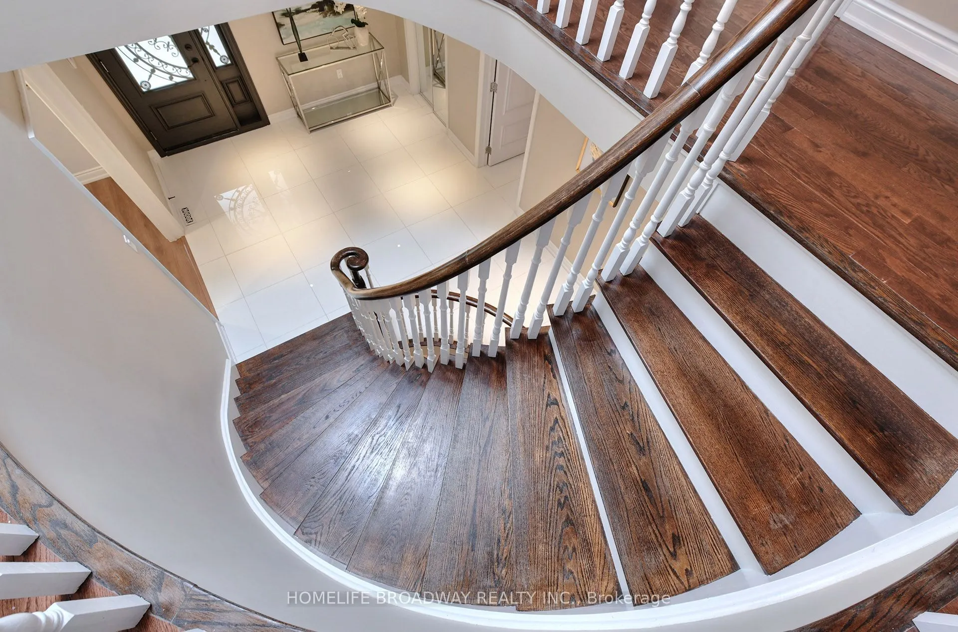 30 Gossamer Avenue