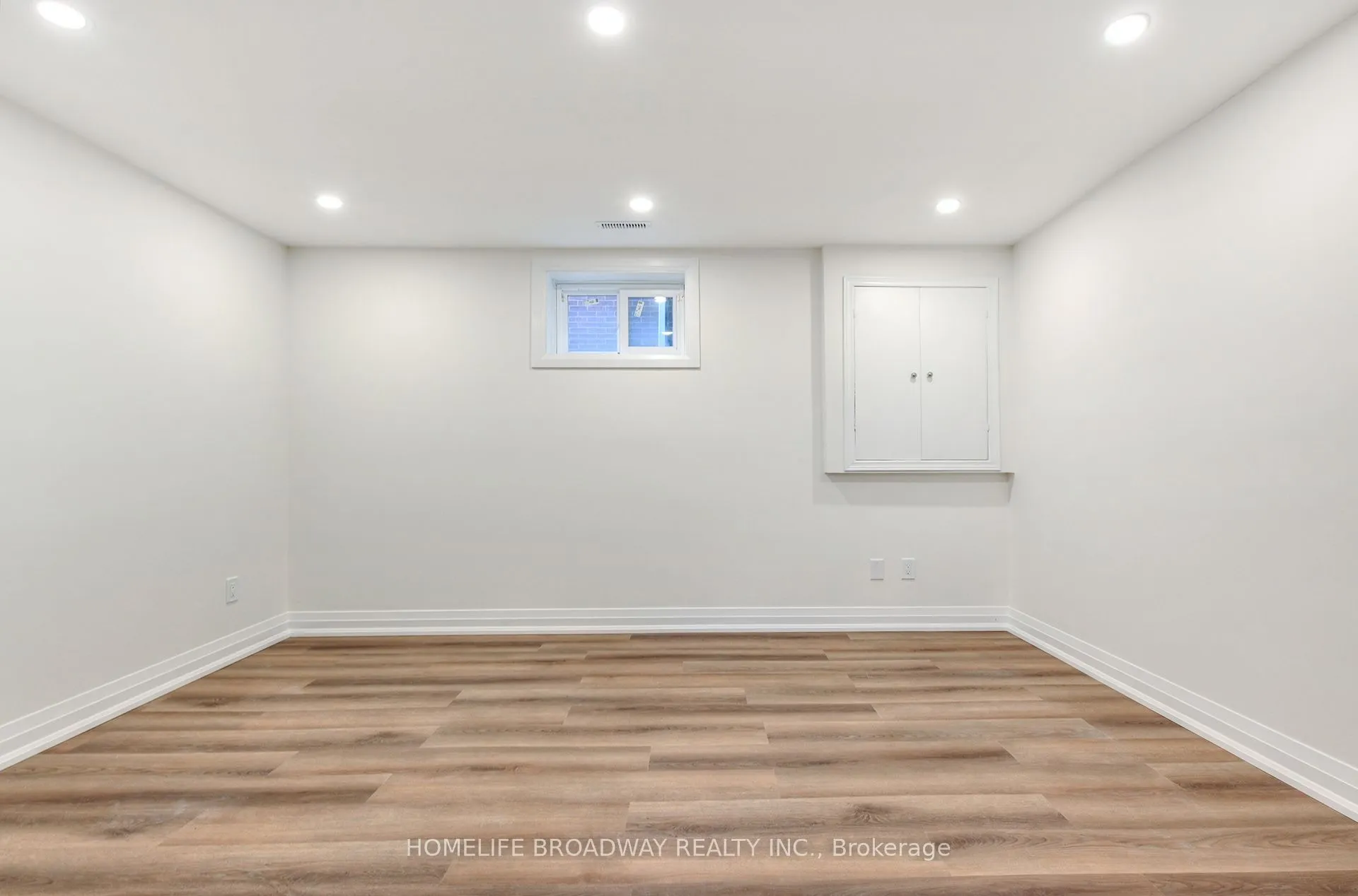 30 Gossamer Avenue