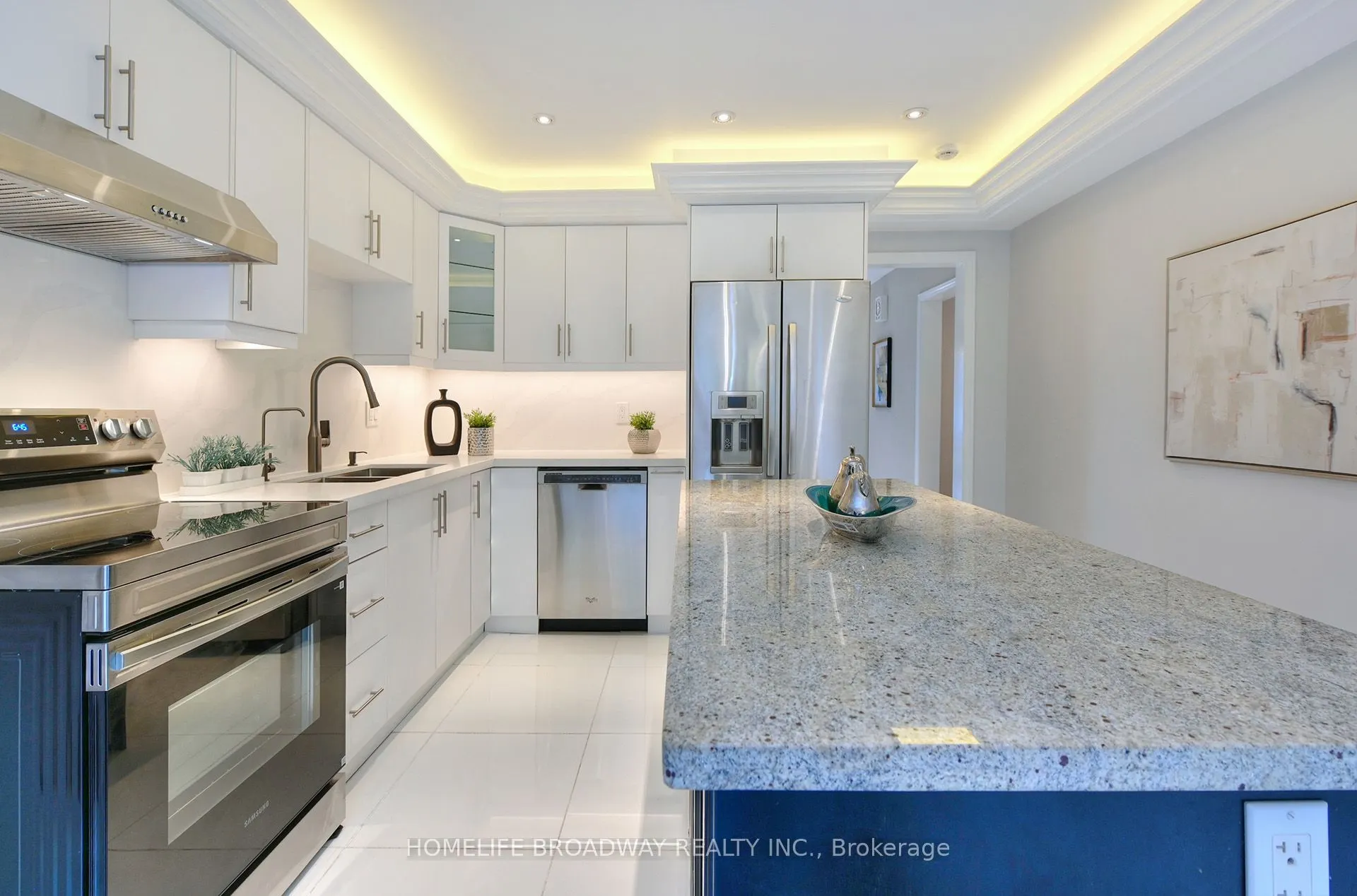 30 Gossamer Avenue