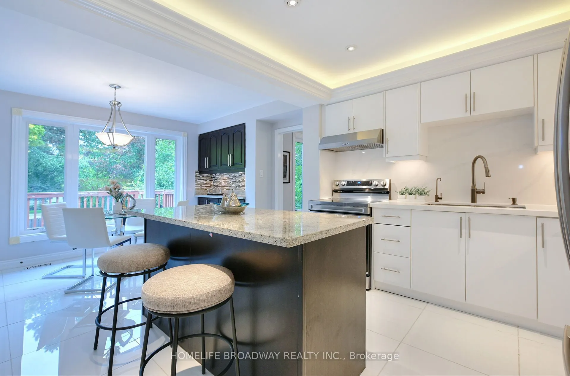 30 Gossamer Avenue