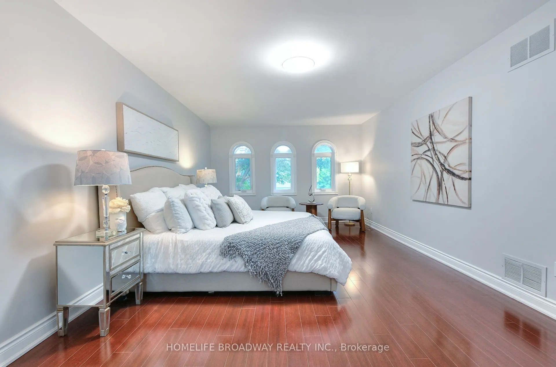 30 Gossamer Avenue