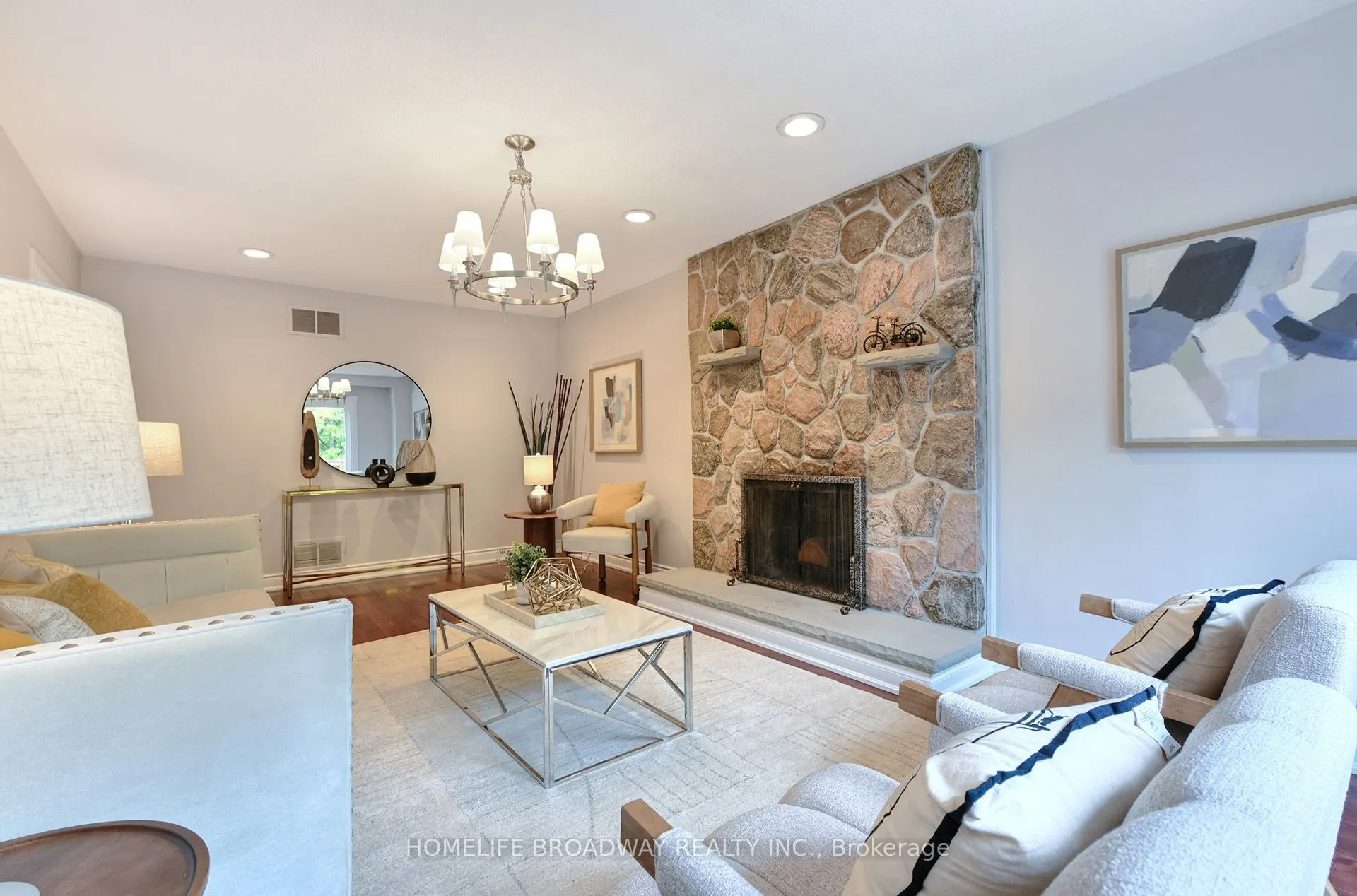 30 Gossamer Avenue