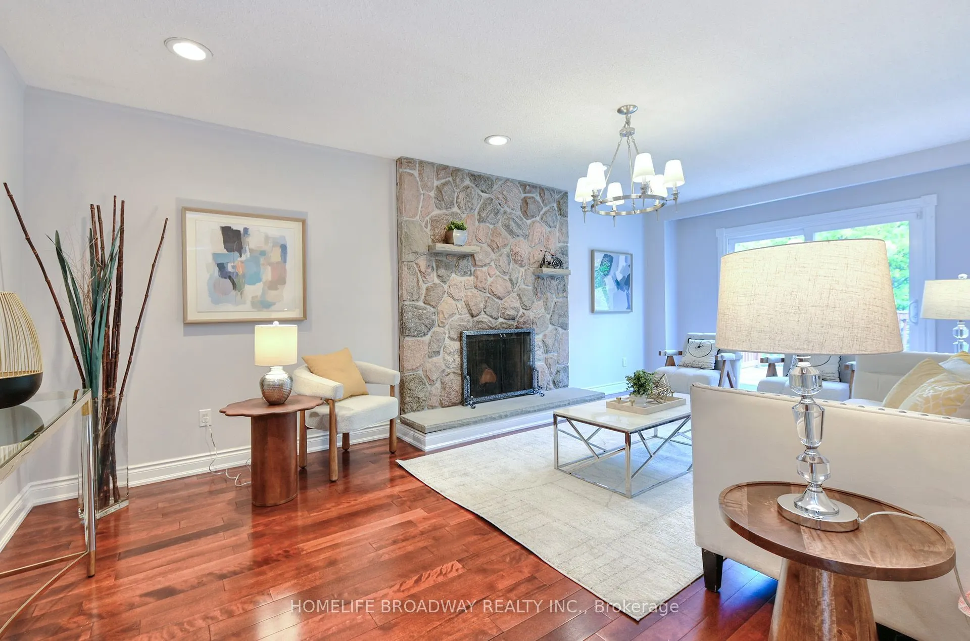 30 Gossamer Avenue