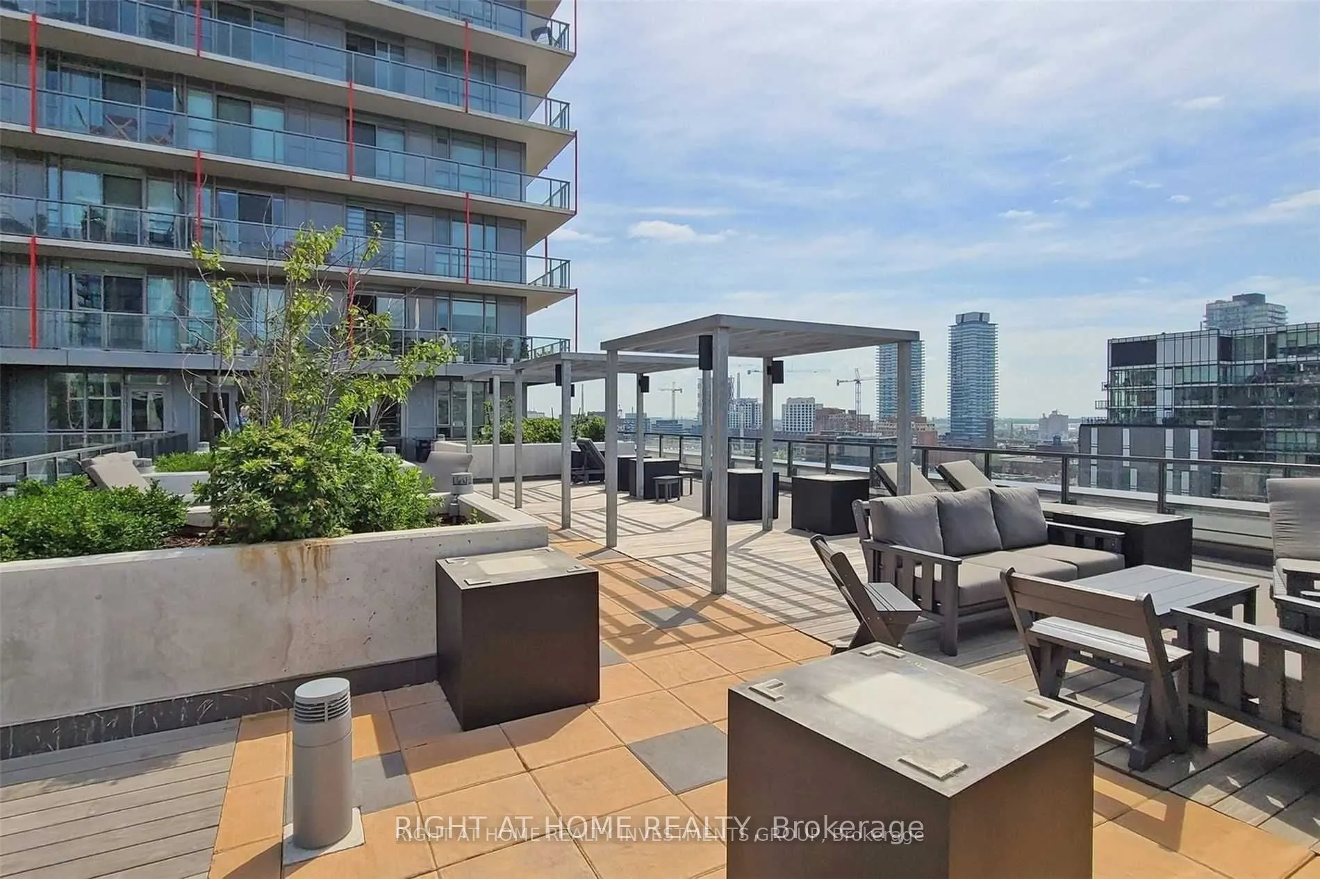 120 Parliament Street #1408