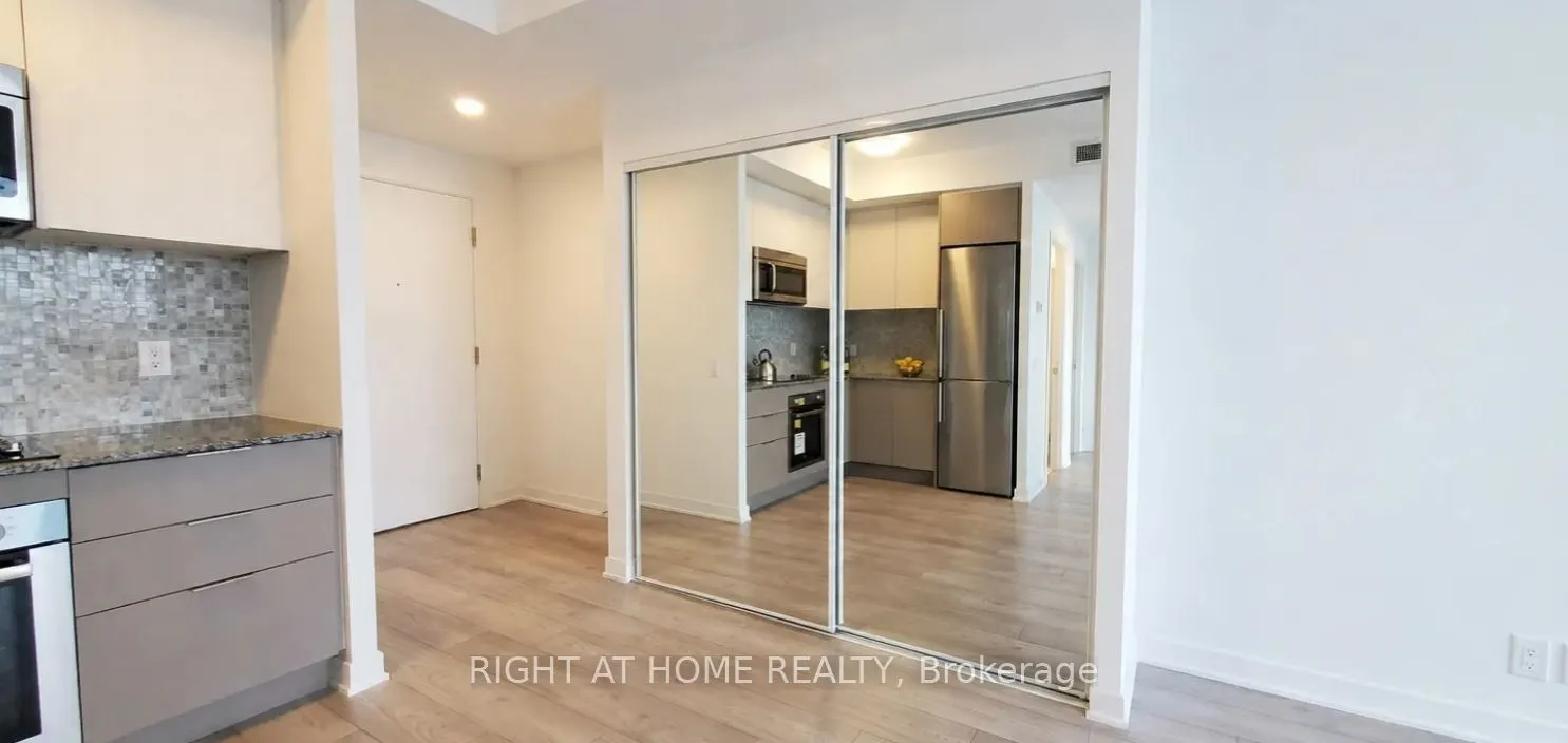 120 Parliament Street #1408