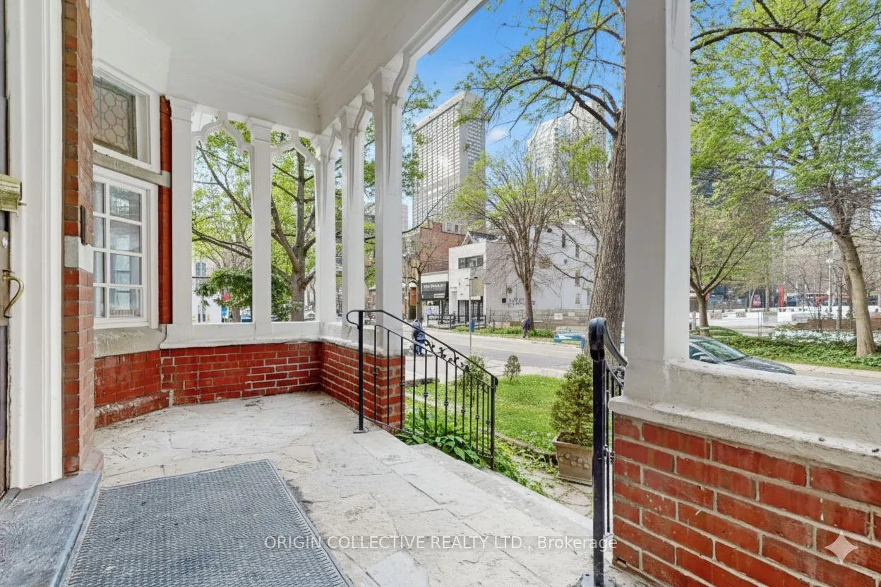 17 Isabella Street #1