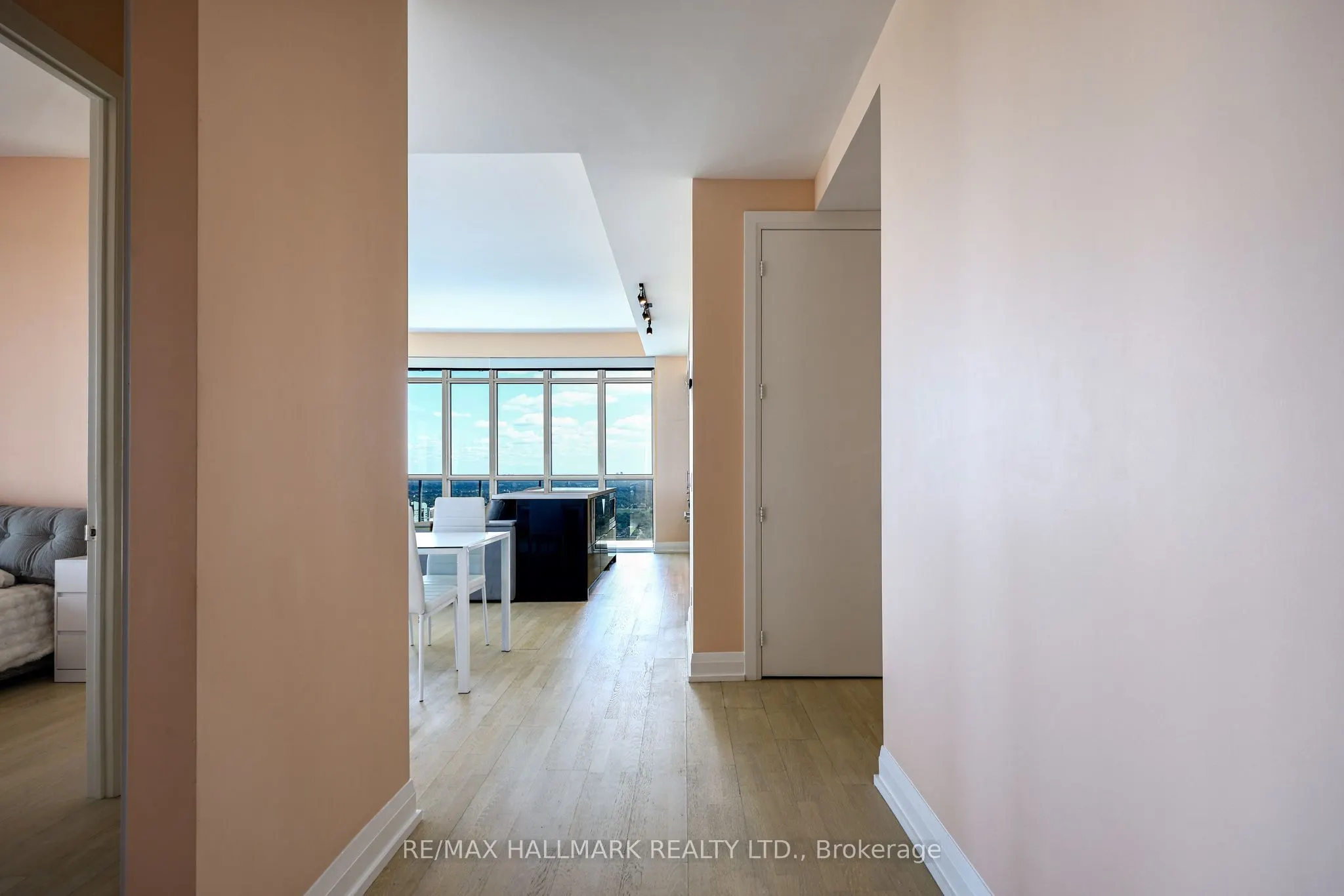 7 Grenville Street #6005