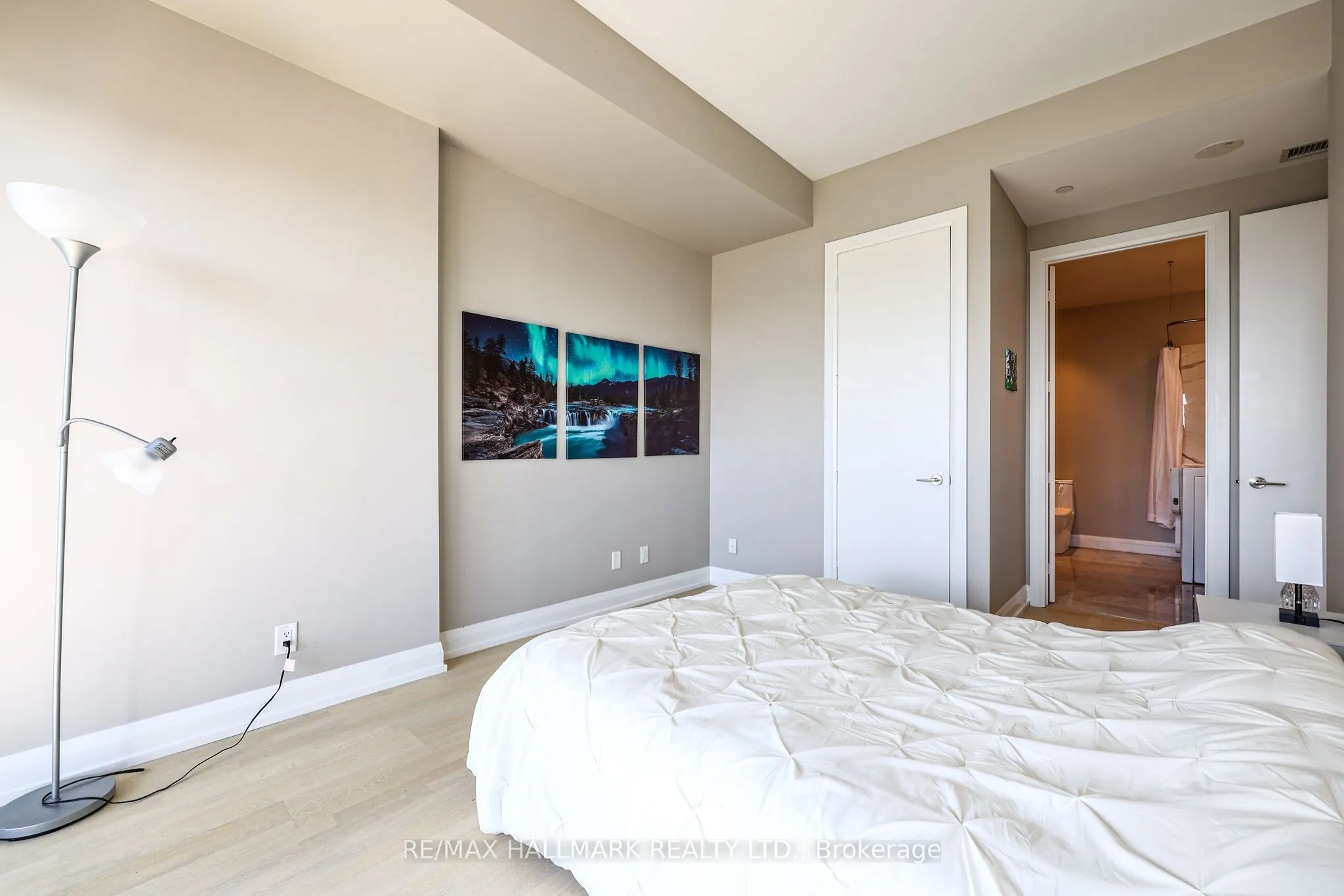 7 Grenville Street #6005