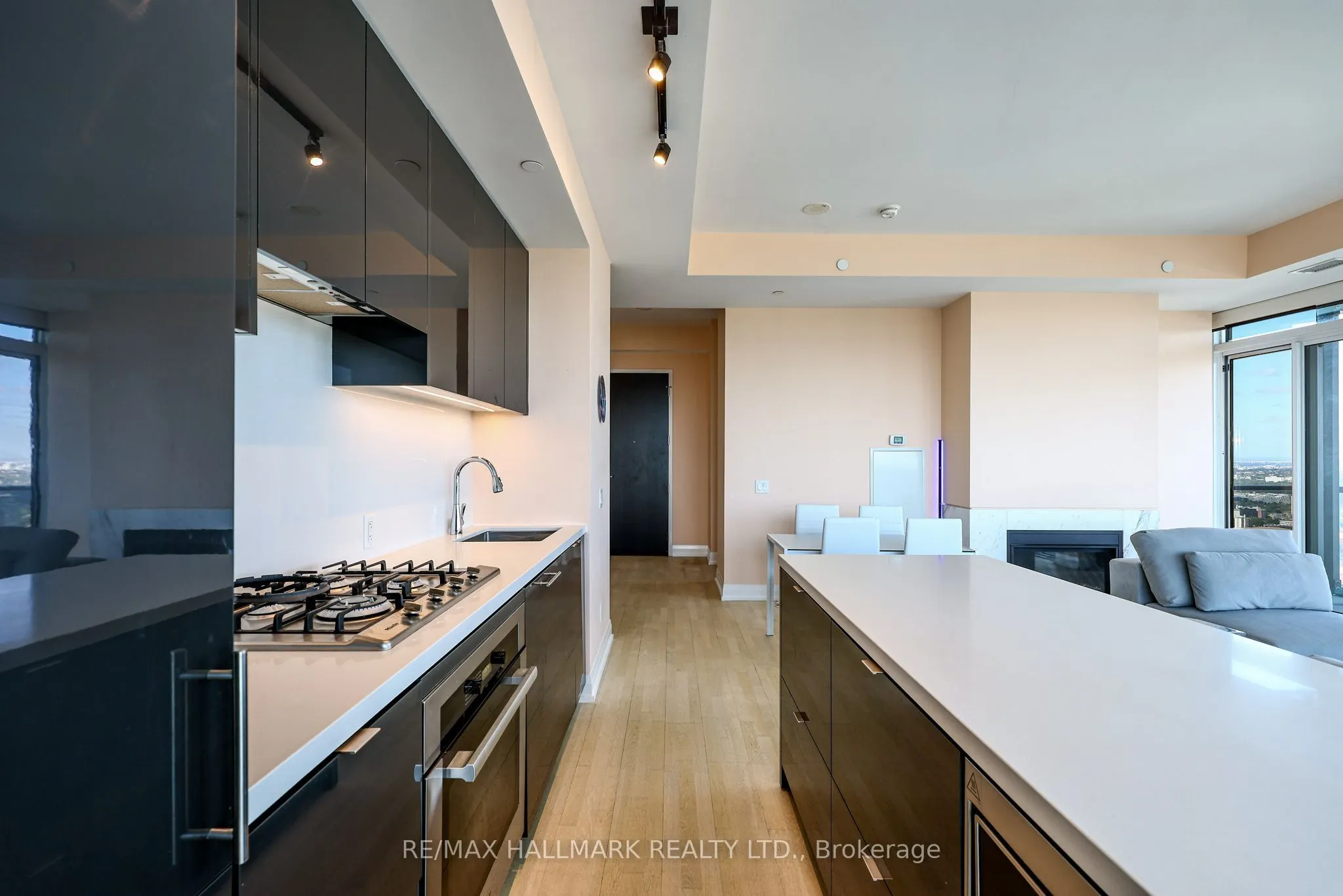 7 Grenville Street #6005