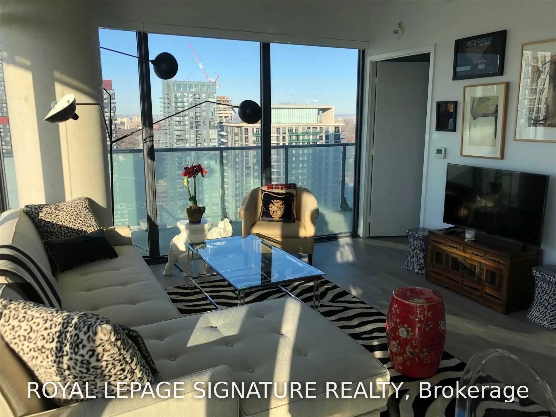 161 Roehampton Avenue #3310