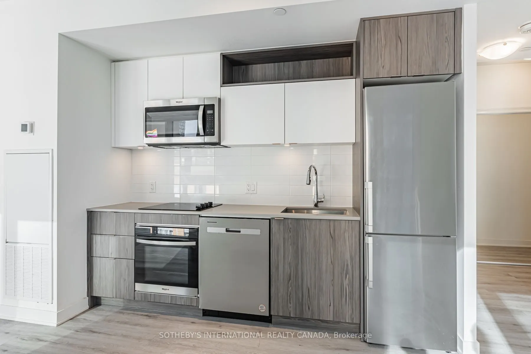 100 Dalhousie Street #907