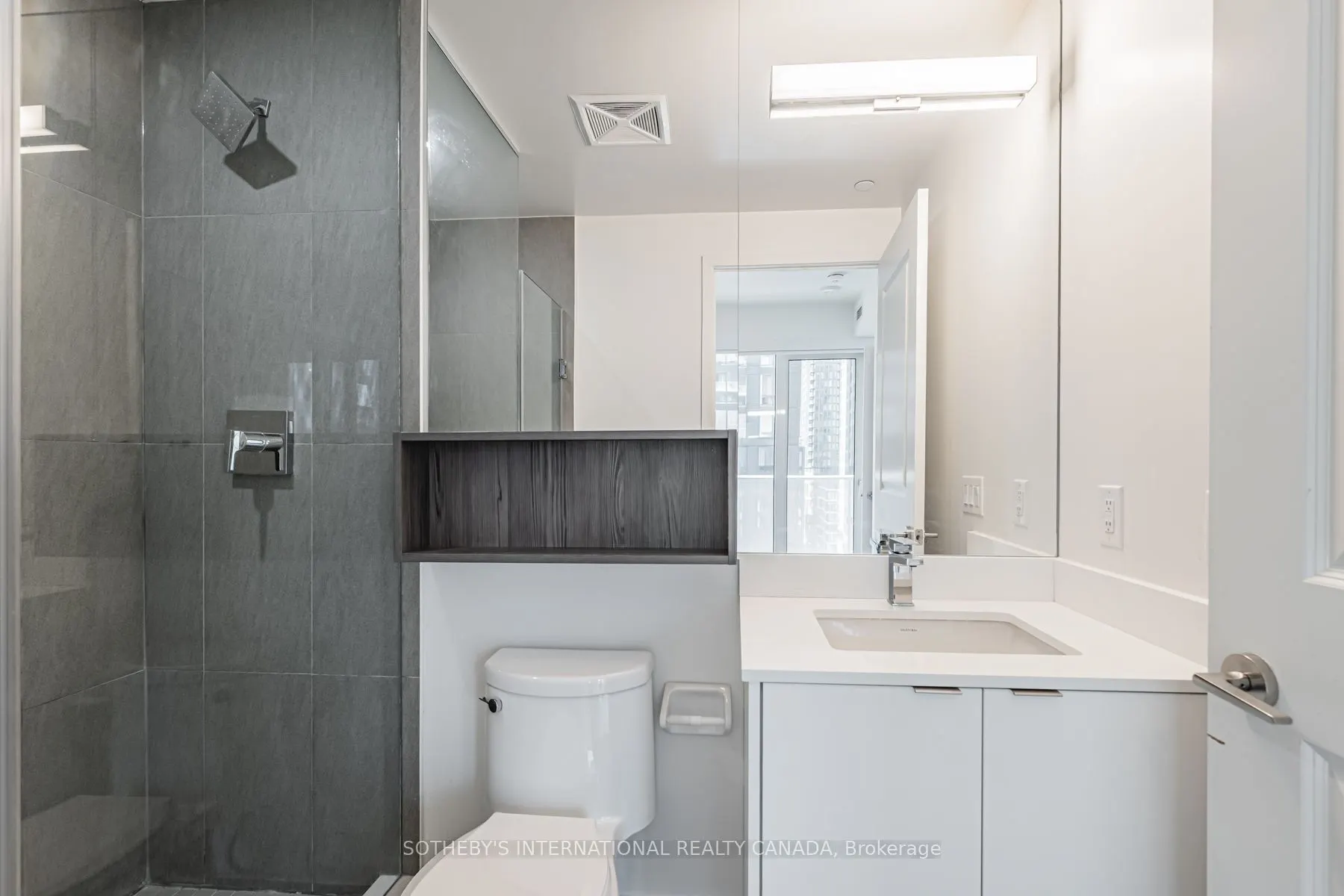 100 Dalhousie Street #907
