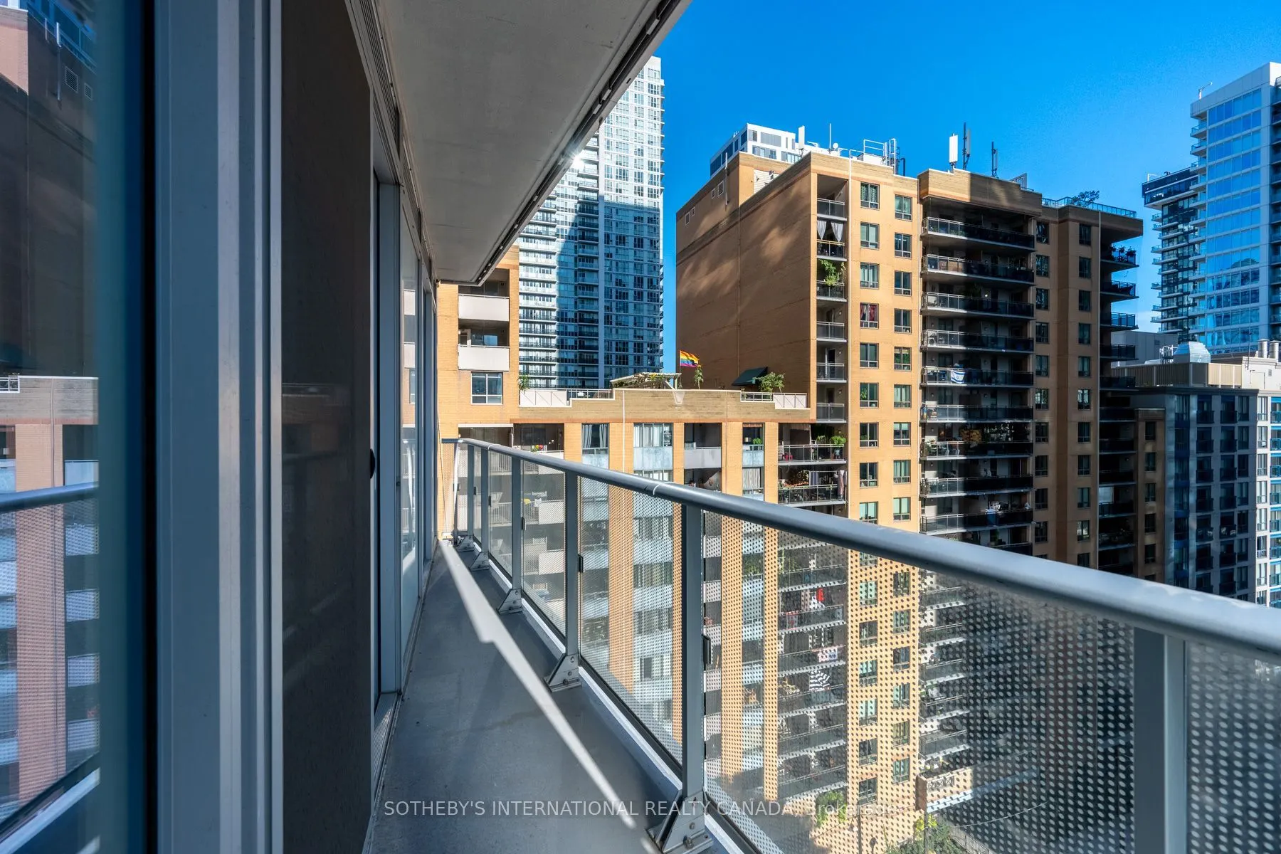 100 Dalhousie Street #907