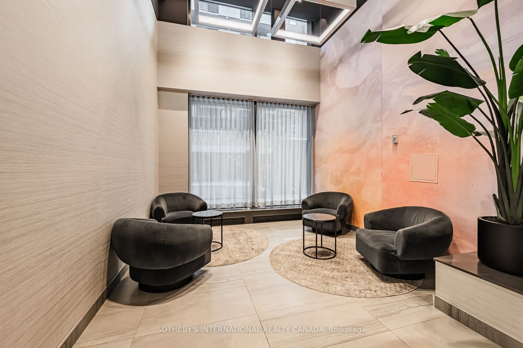 100 Dalhousie Street #907