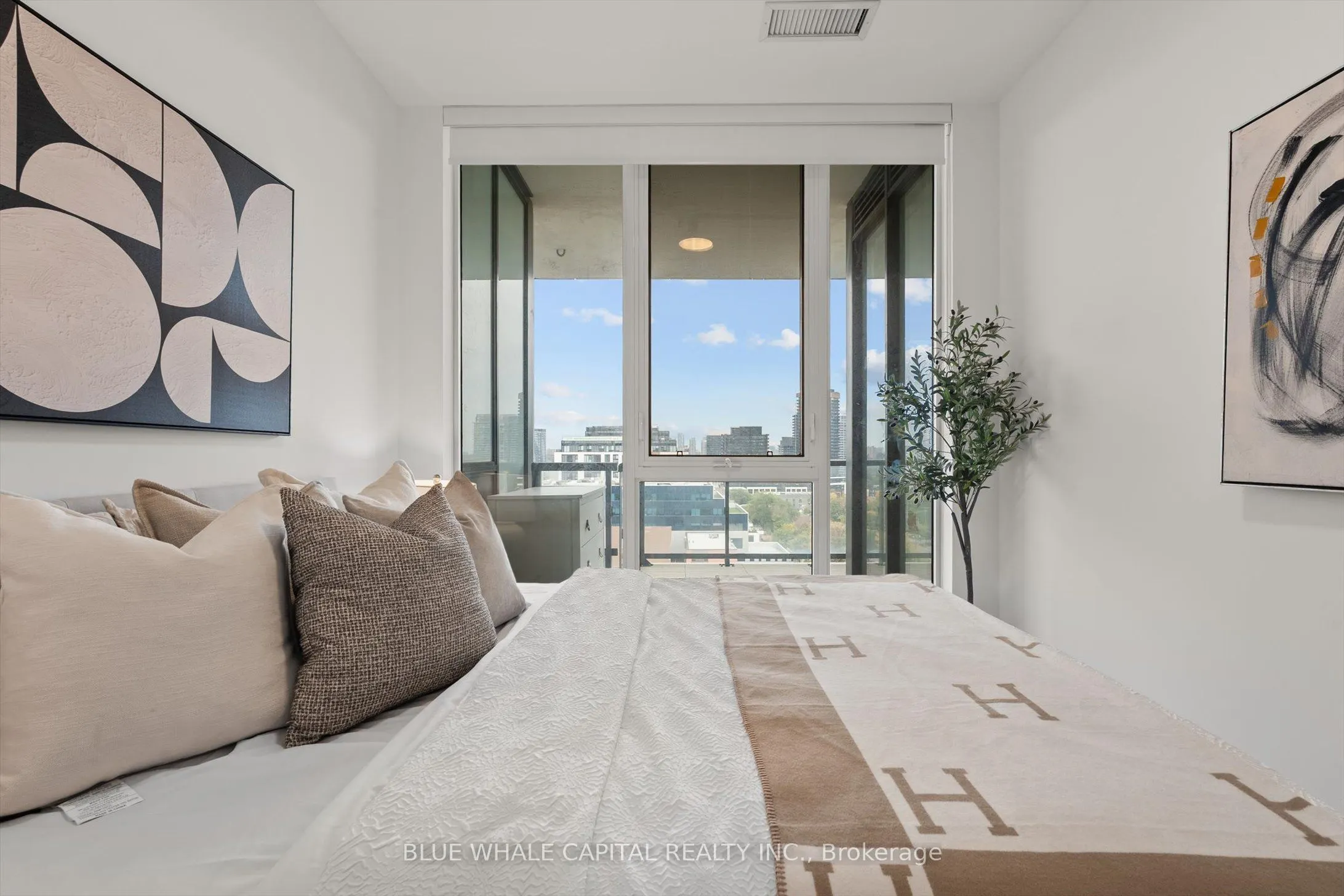 6 Greenbriar Road #1016