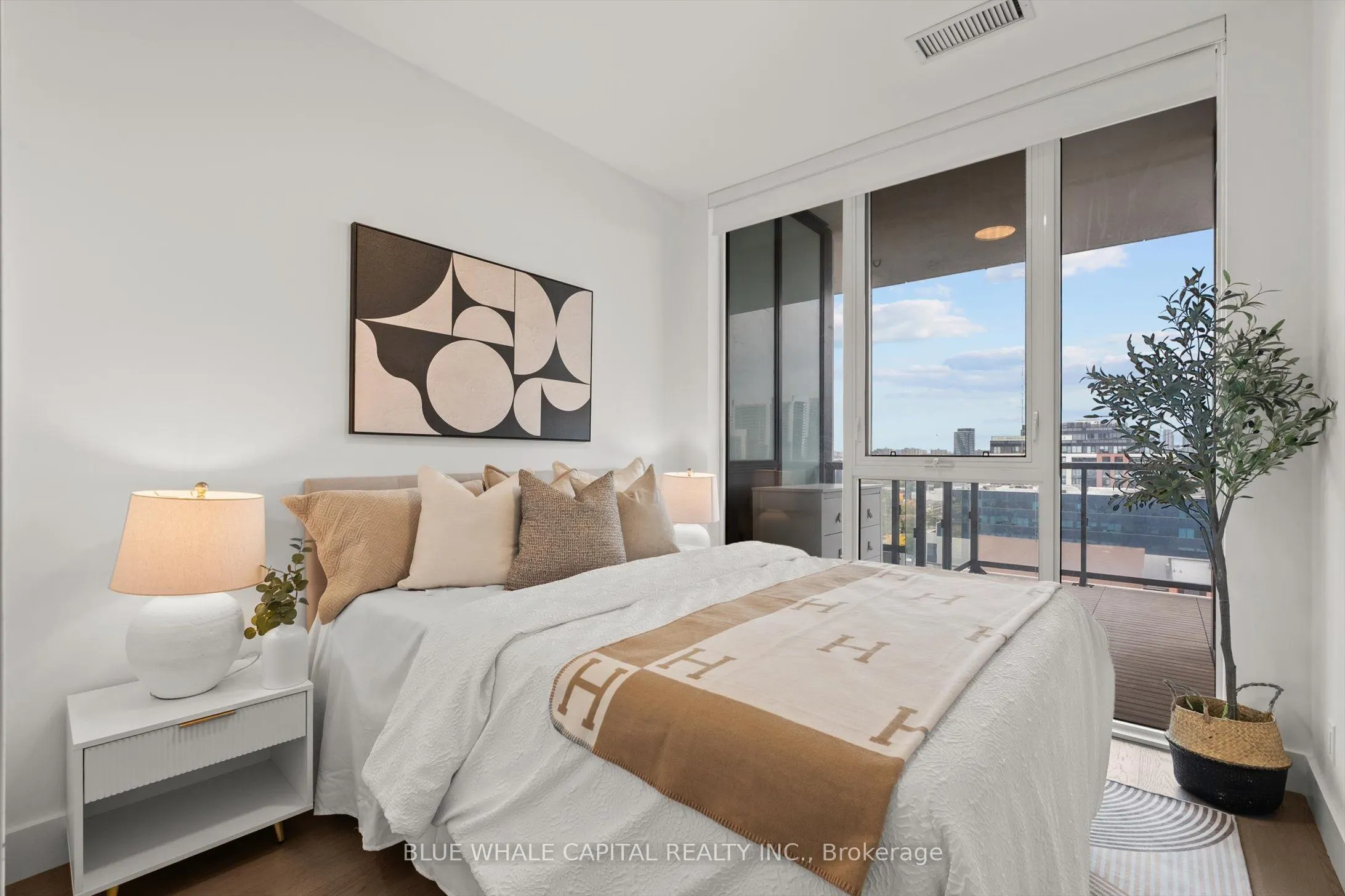 6 Greenbriar Road #1016