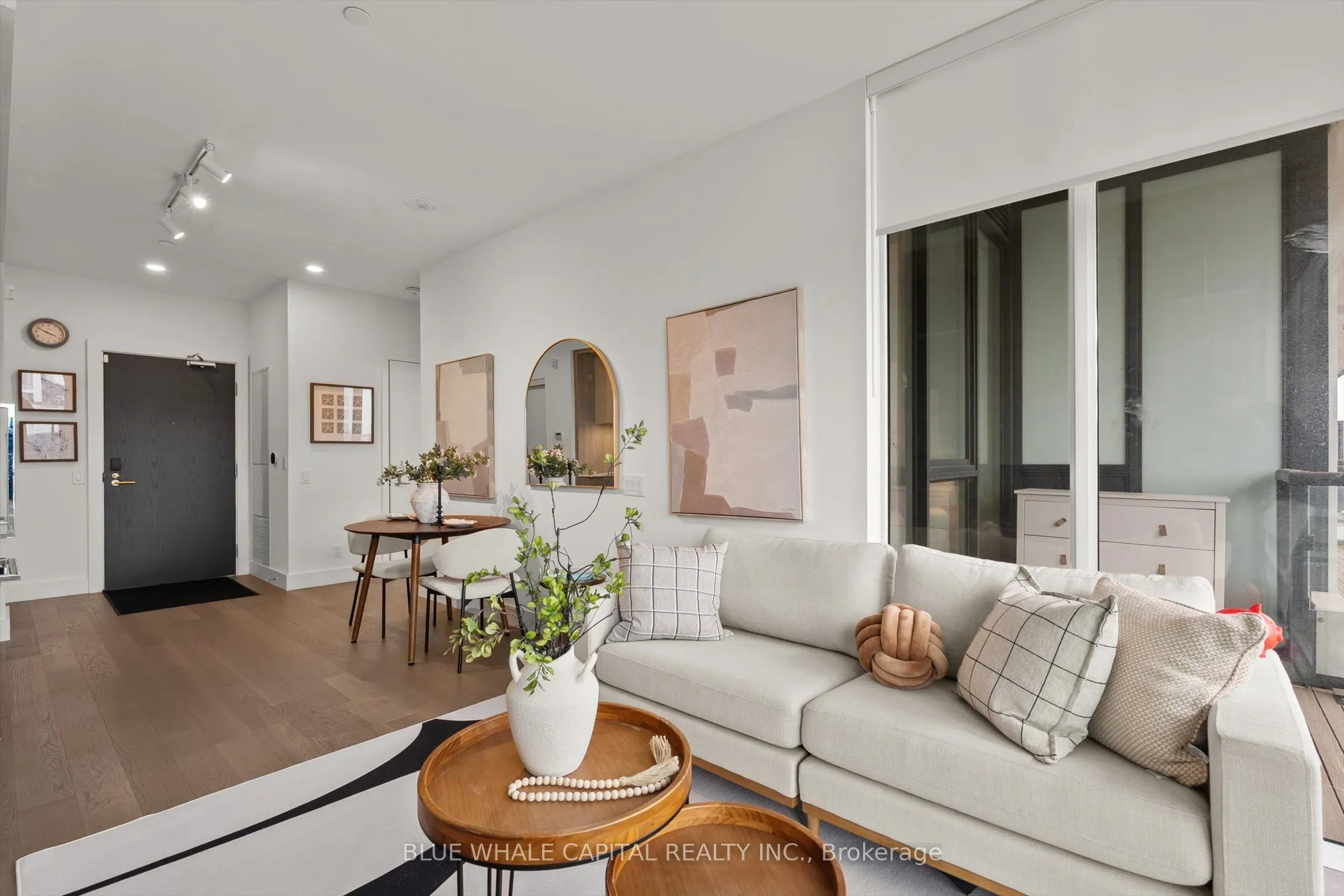 6 Greenbriar Road #1016