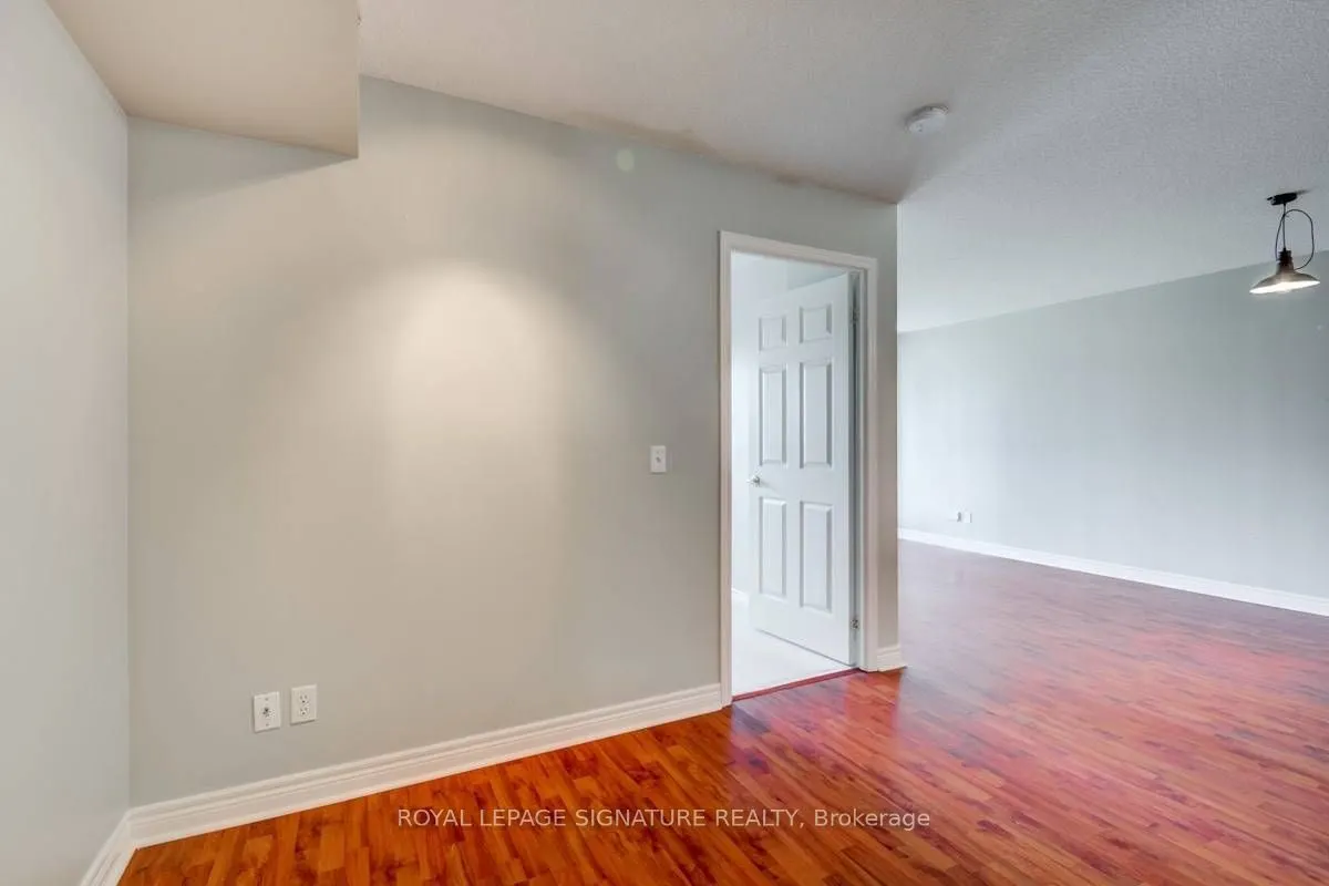 51 Lower Simcoe Street #509