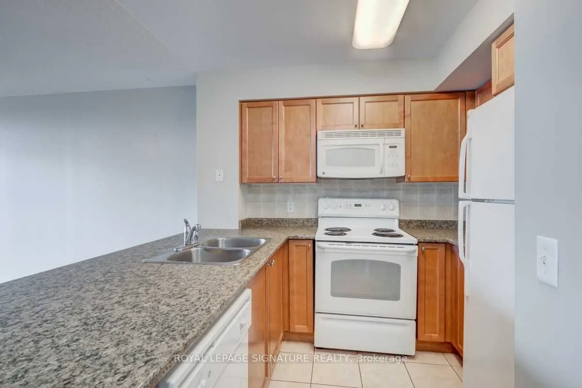 51 Lower Simcoe Street #509