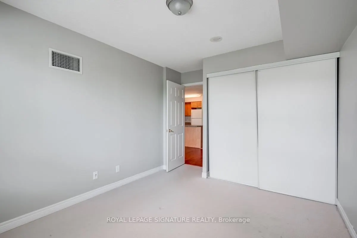 51 Lower Simcoe Street #509