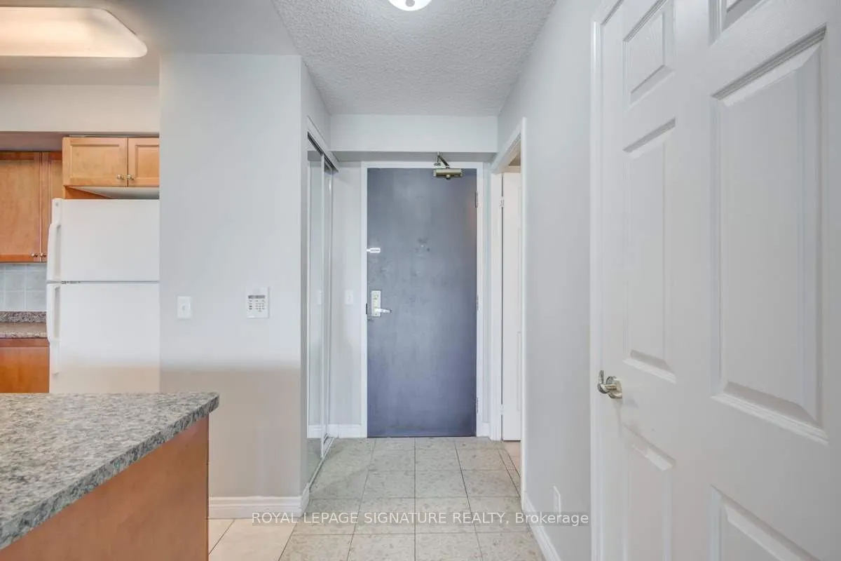 51 Lower Simcoe Street #509