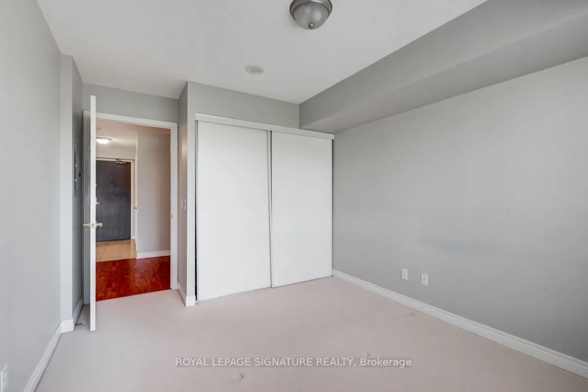 51 Lower Simcoe Street #509