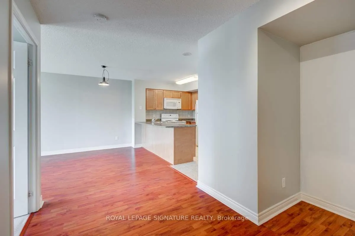 51 Lower Simcoe Street #509