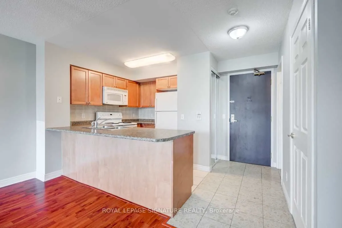 51 Lower Simcoe Street #509