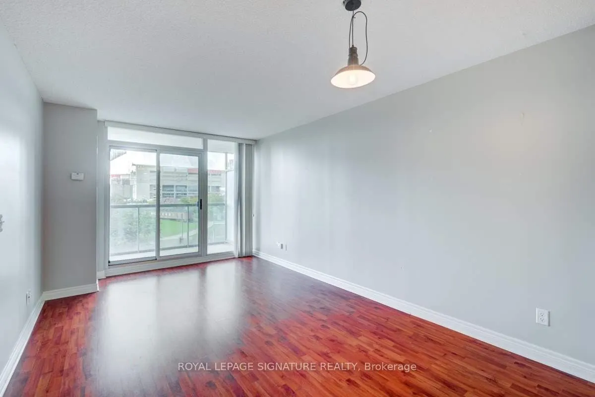 51 Lower Simcoe Street #509