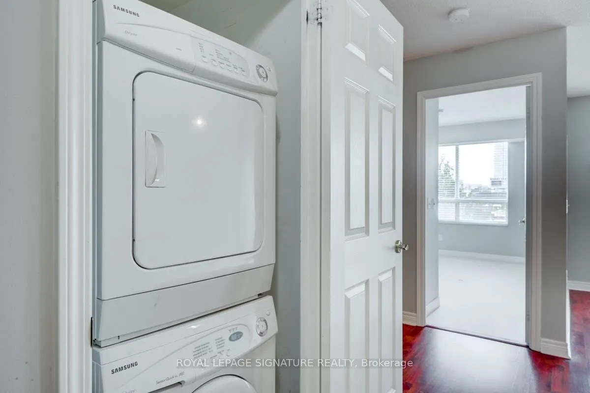 51 Lower Simcoe Street #509