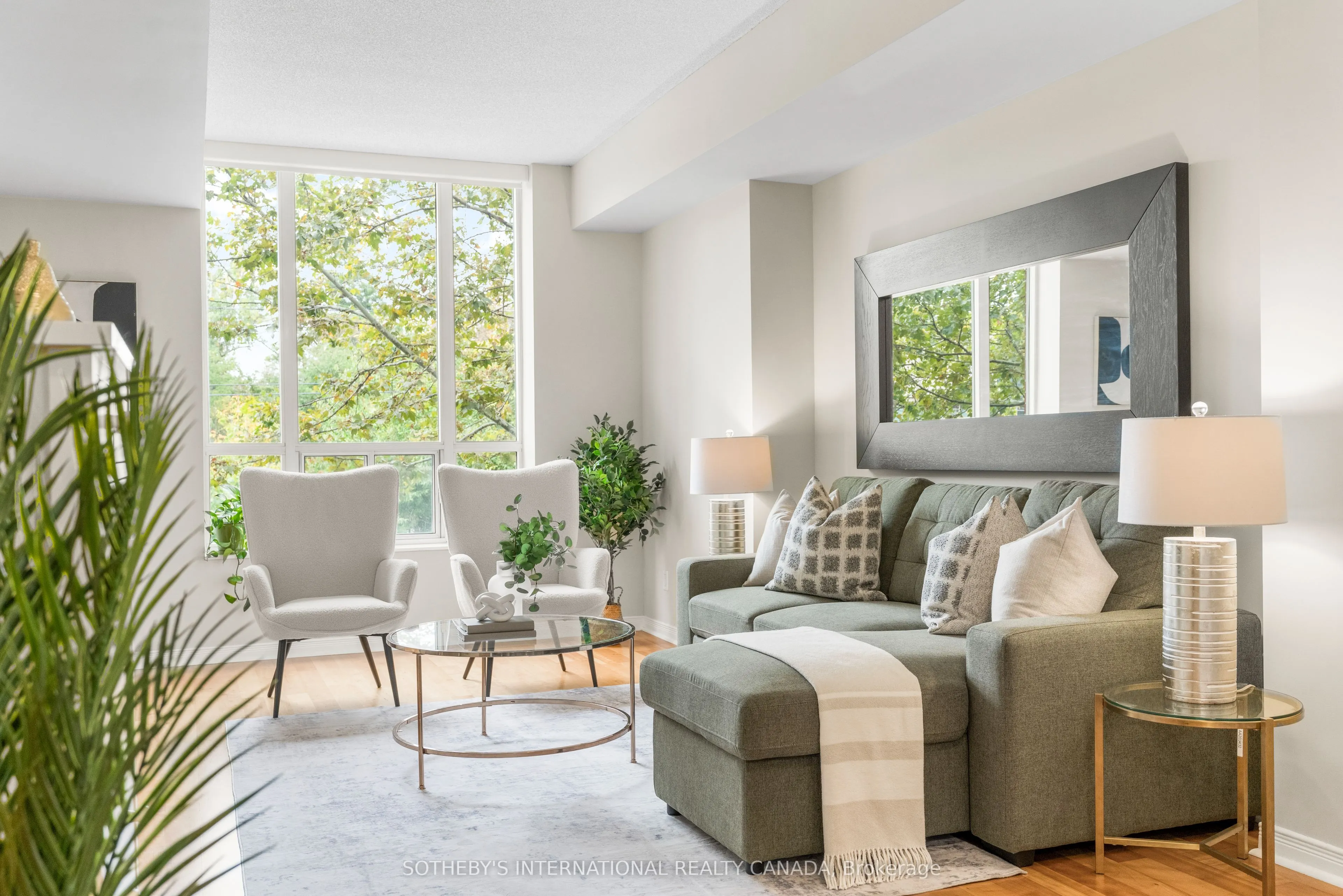 481 Rosewell Avenue #212
