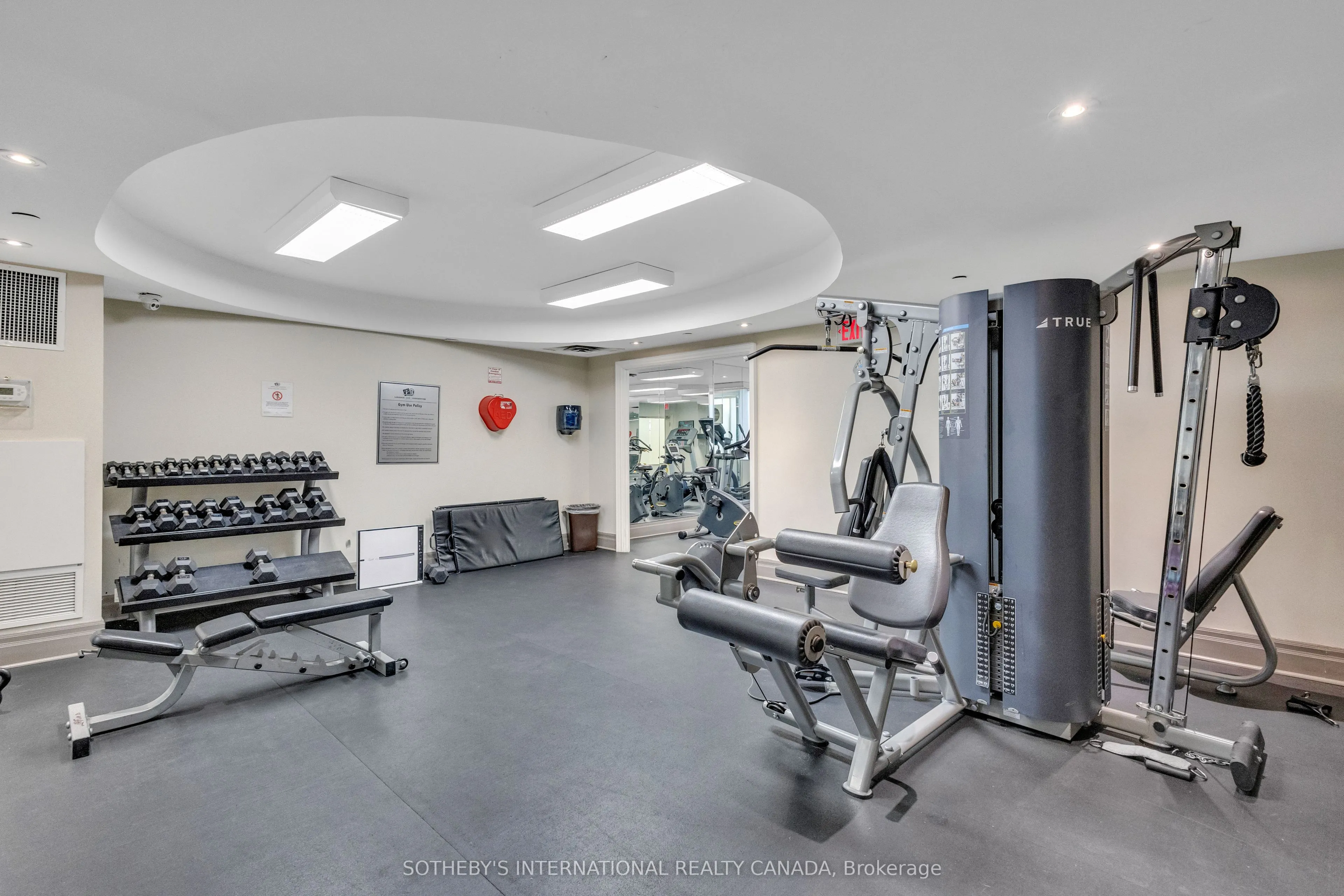481 Rosewell Avenue #212