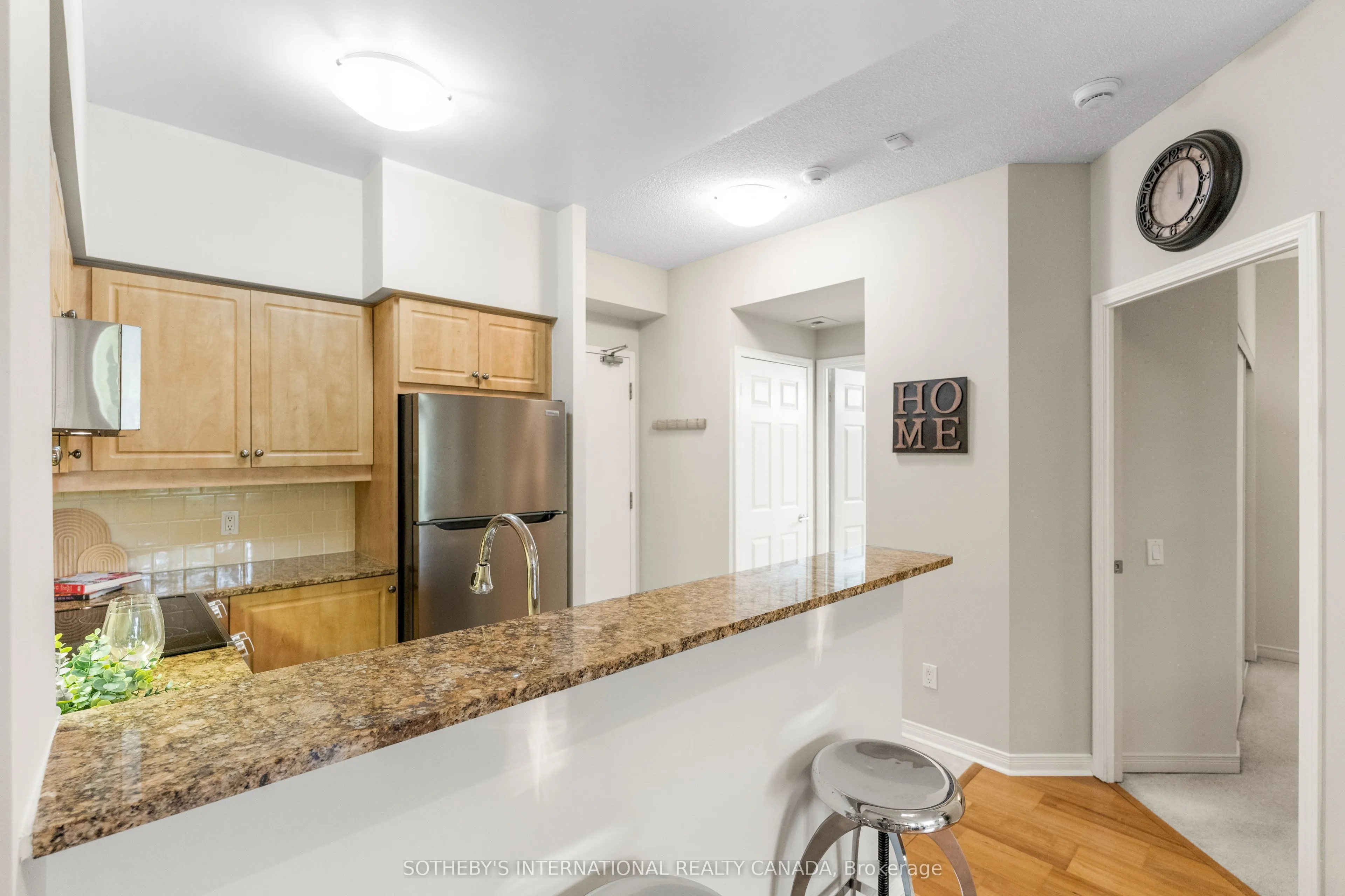 481 Rosewell Avenue #212