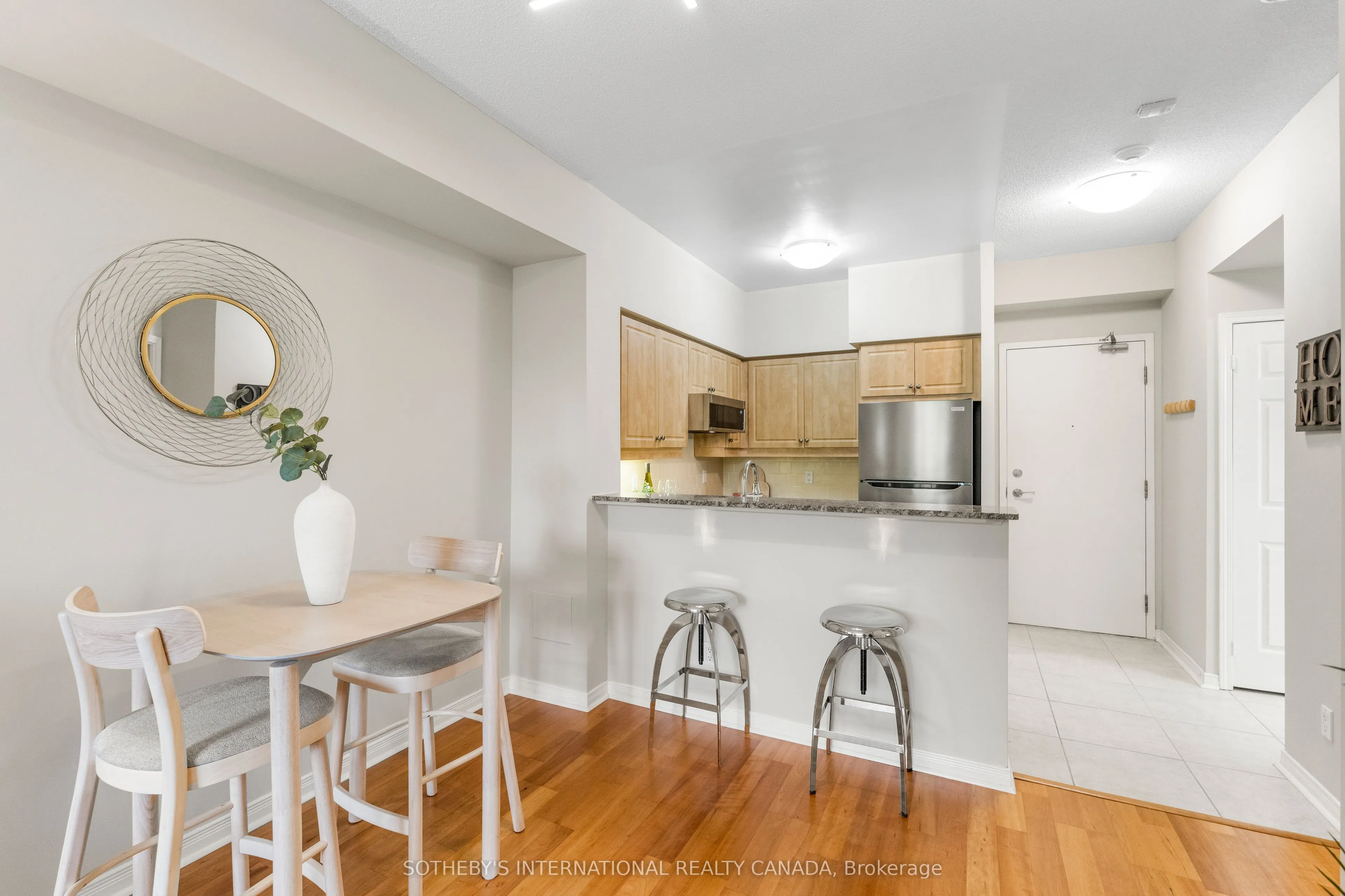 481 Rosewell Avenue #212