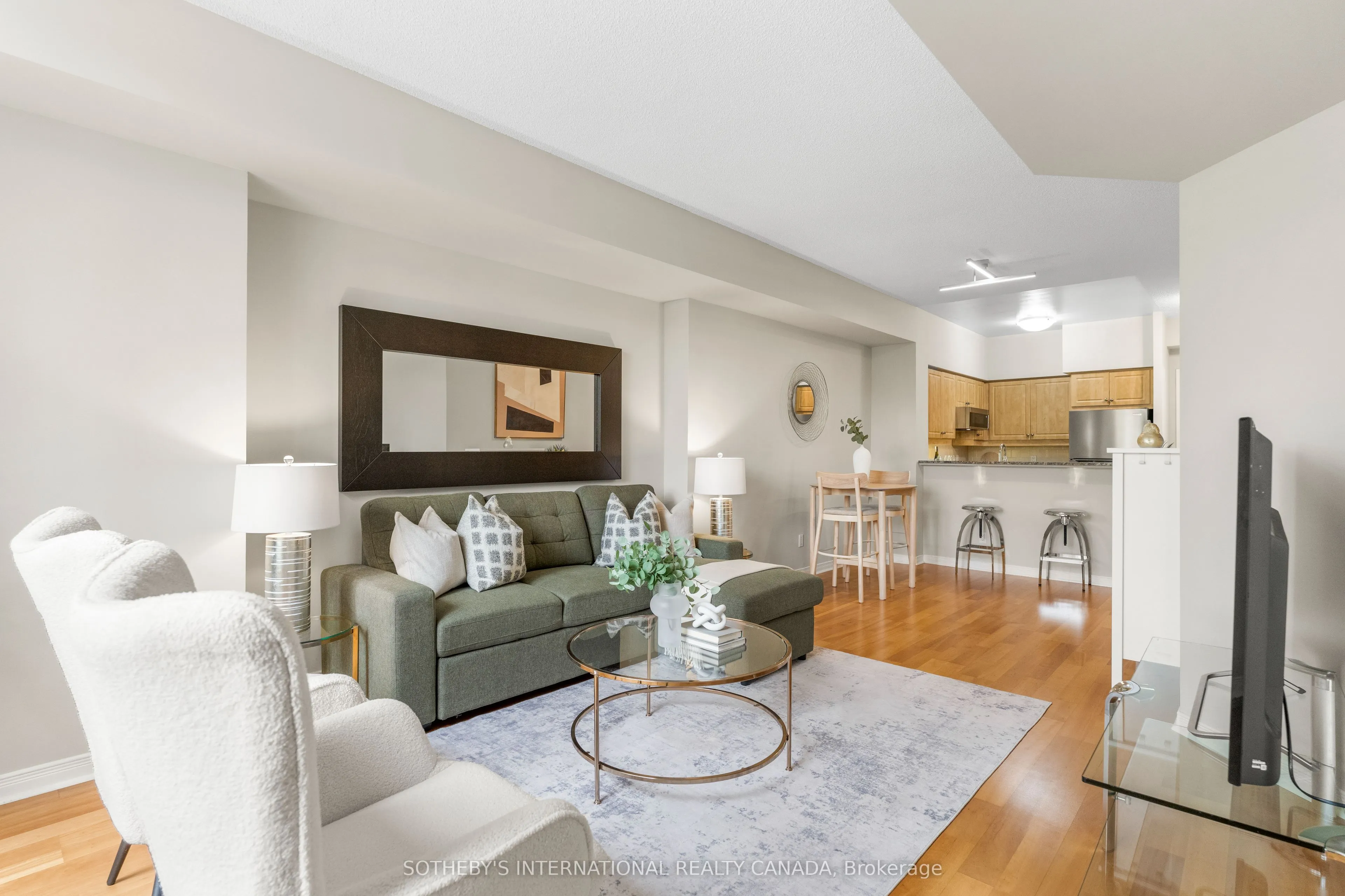 481 Rosewell Avenue #212