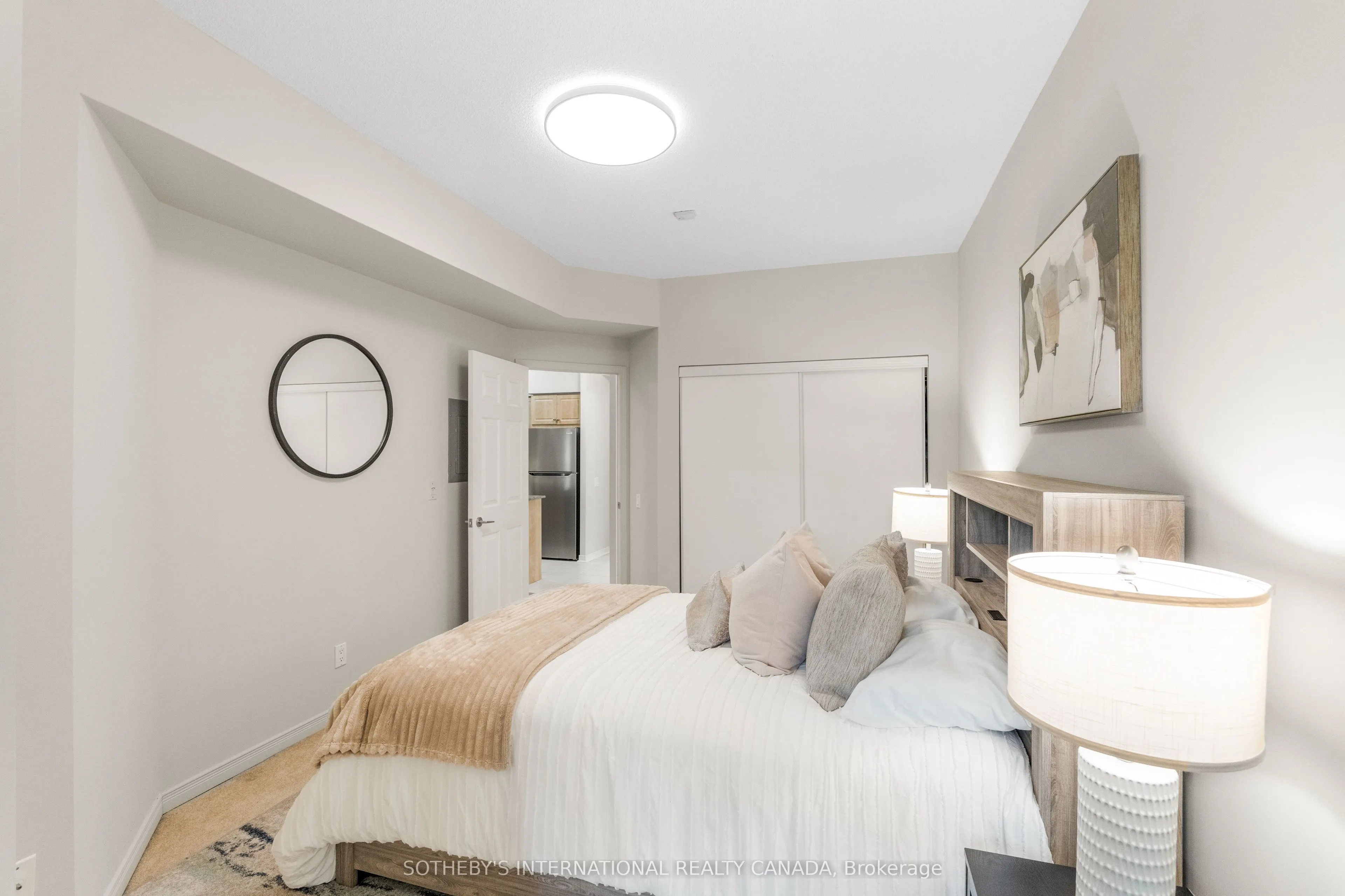 481 Rosewell Avenue #212