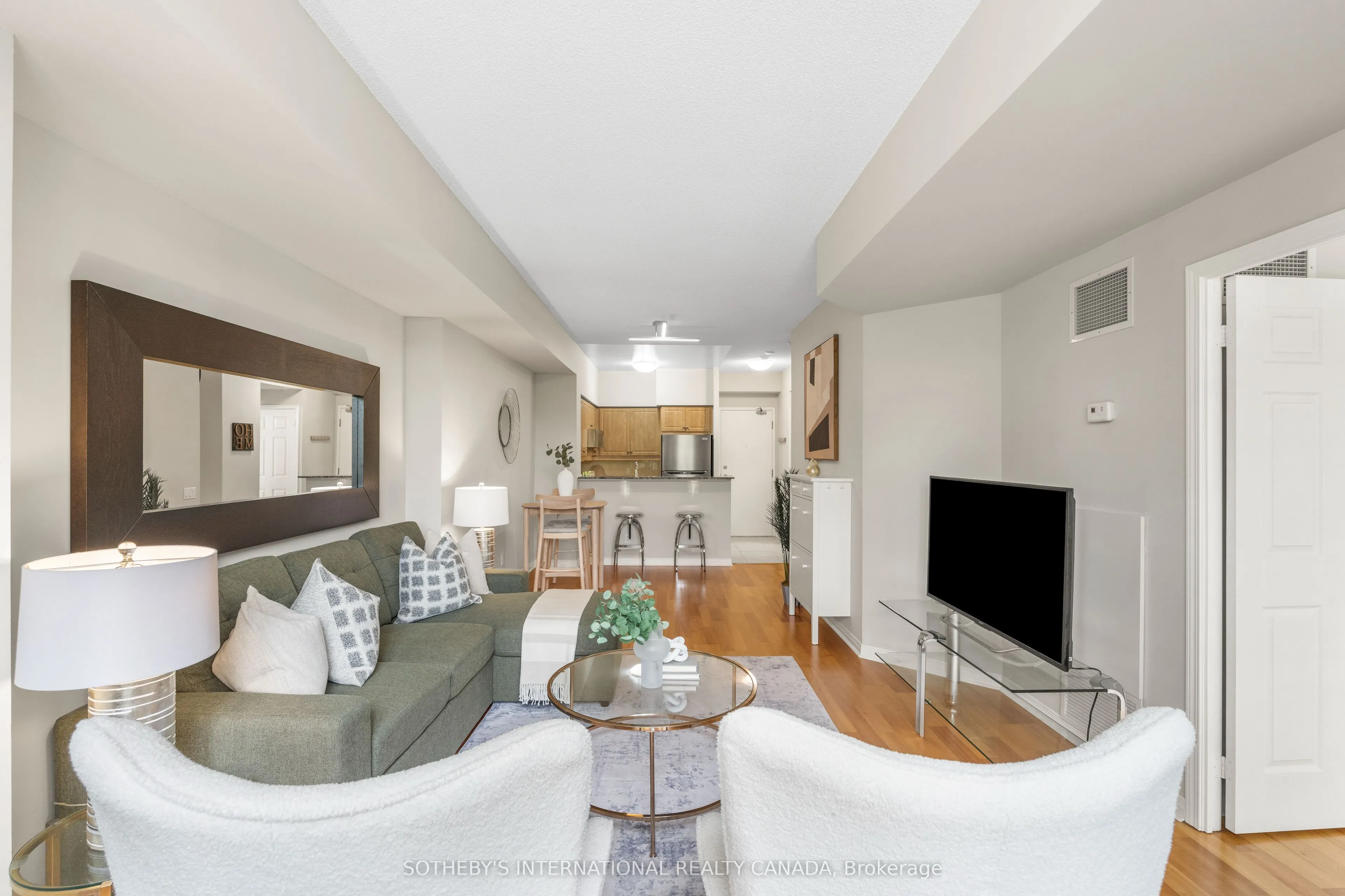 481 Rosewell Avenue #212