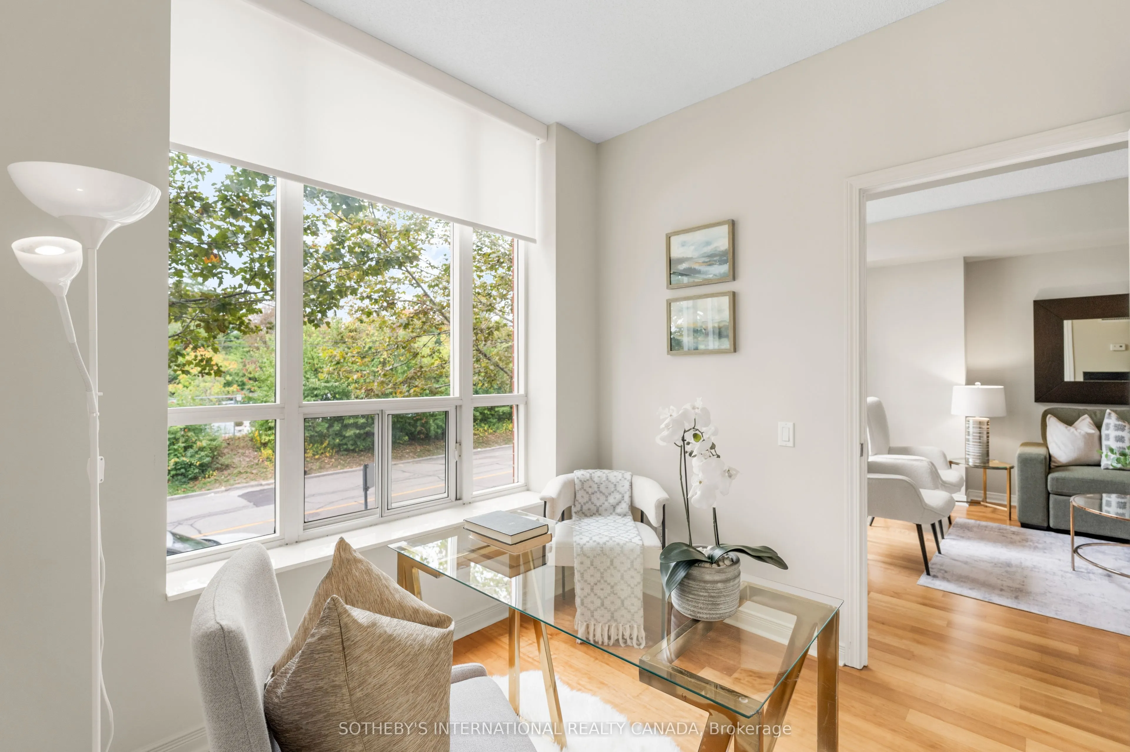 481 Rosewell Avenue #212
