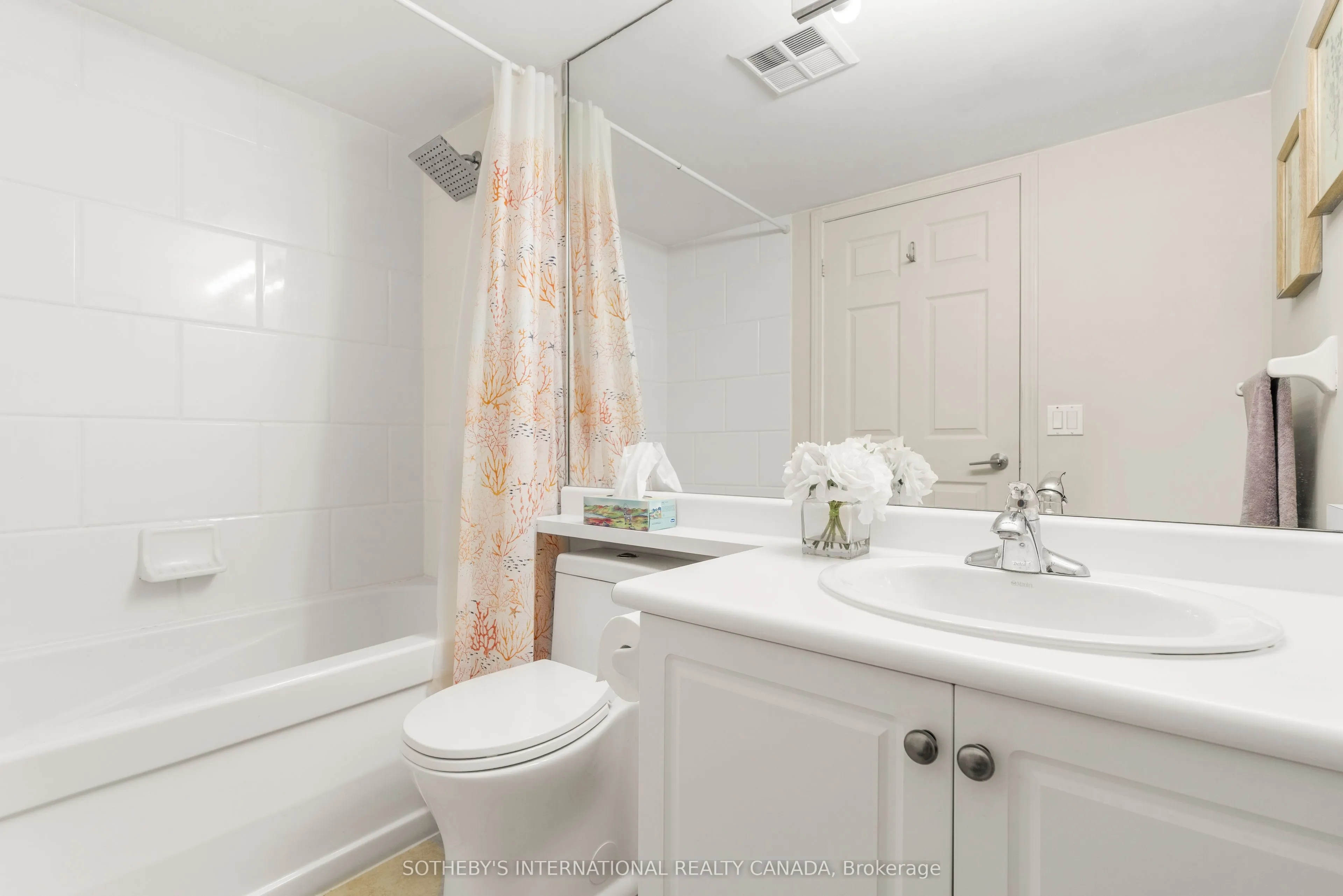 481 Rosewell Avenue #212