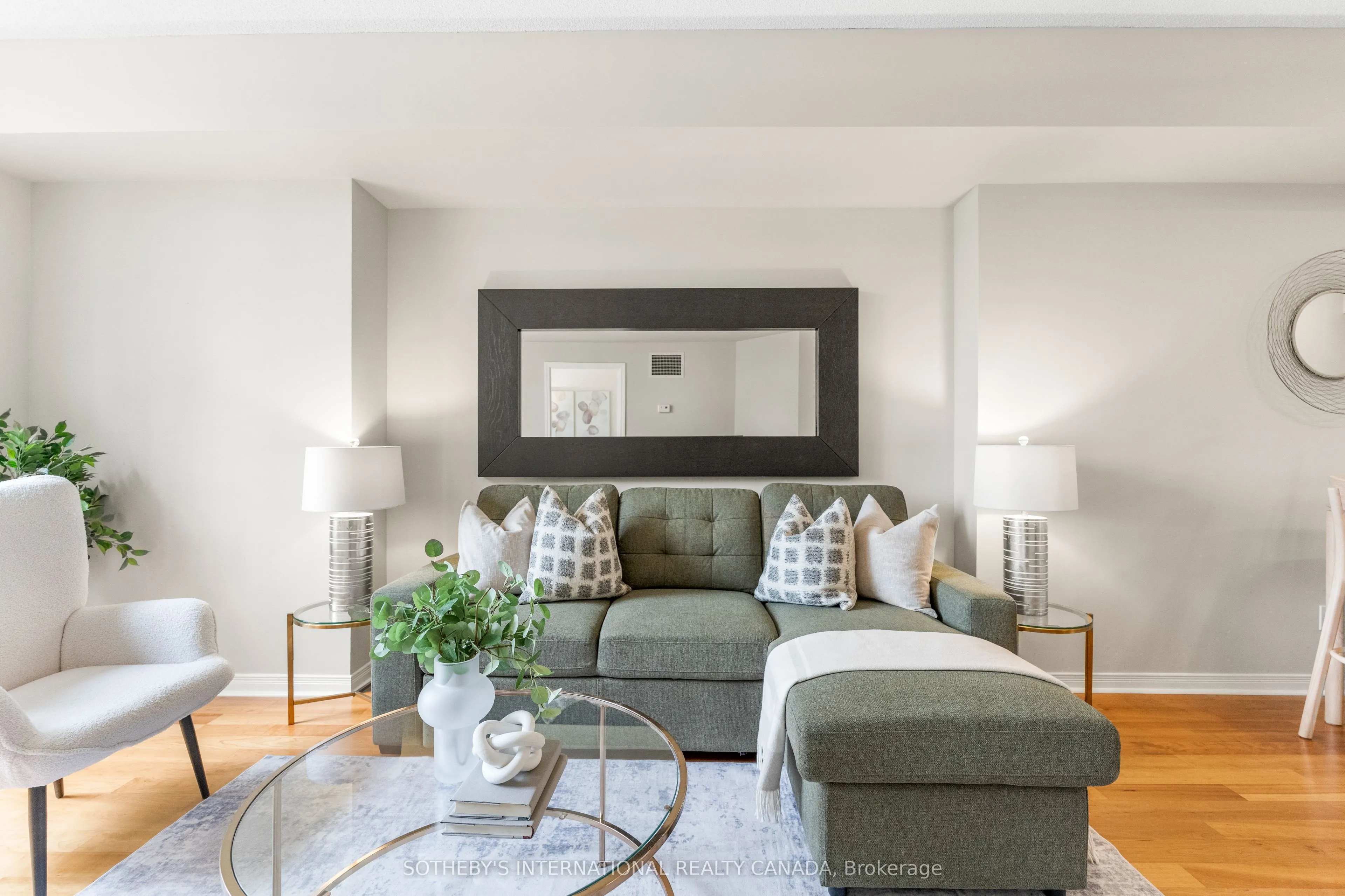 481 Rosewell Avenue #212