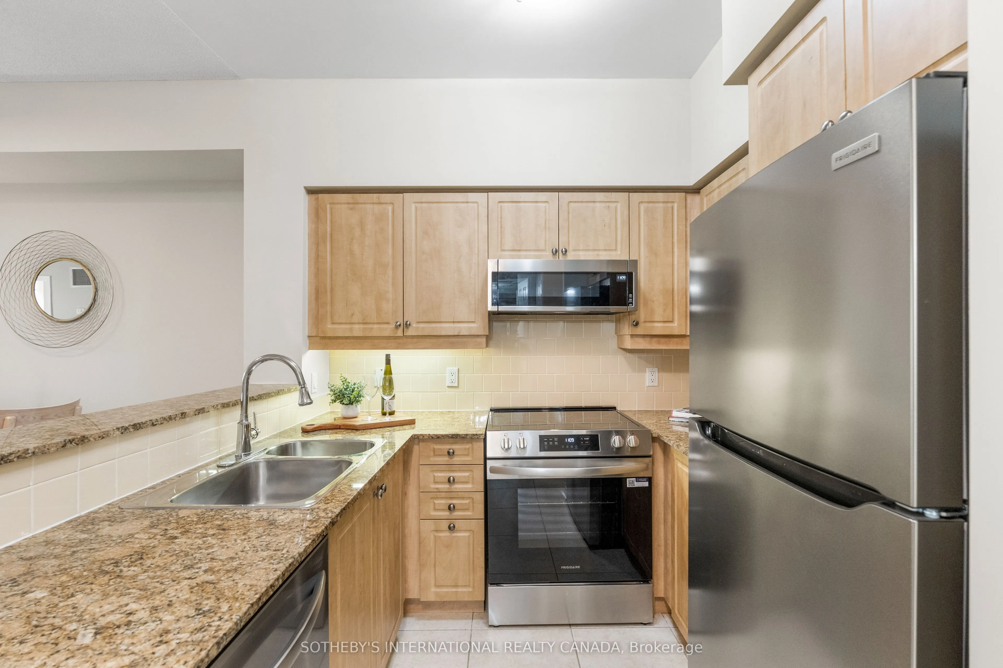 481 Rosewell Avenue #212