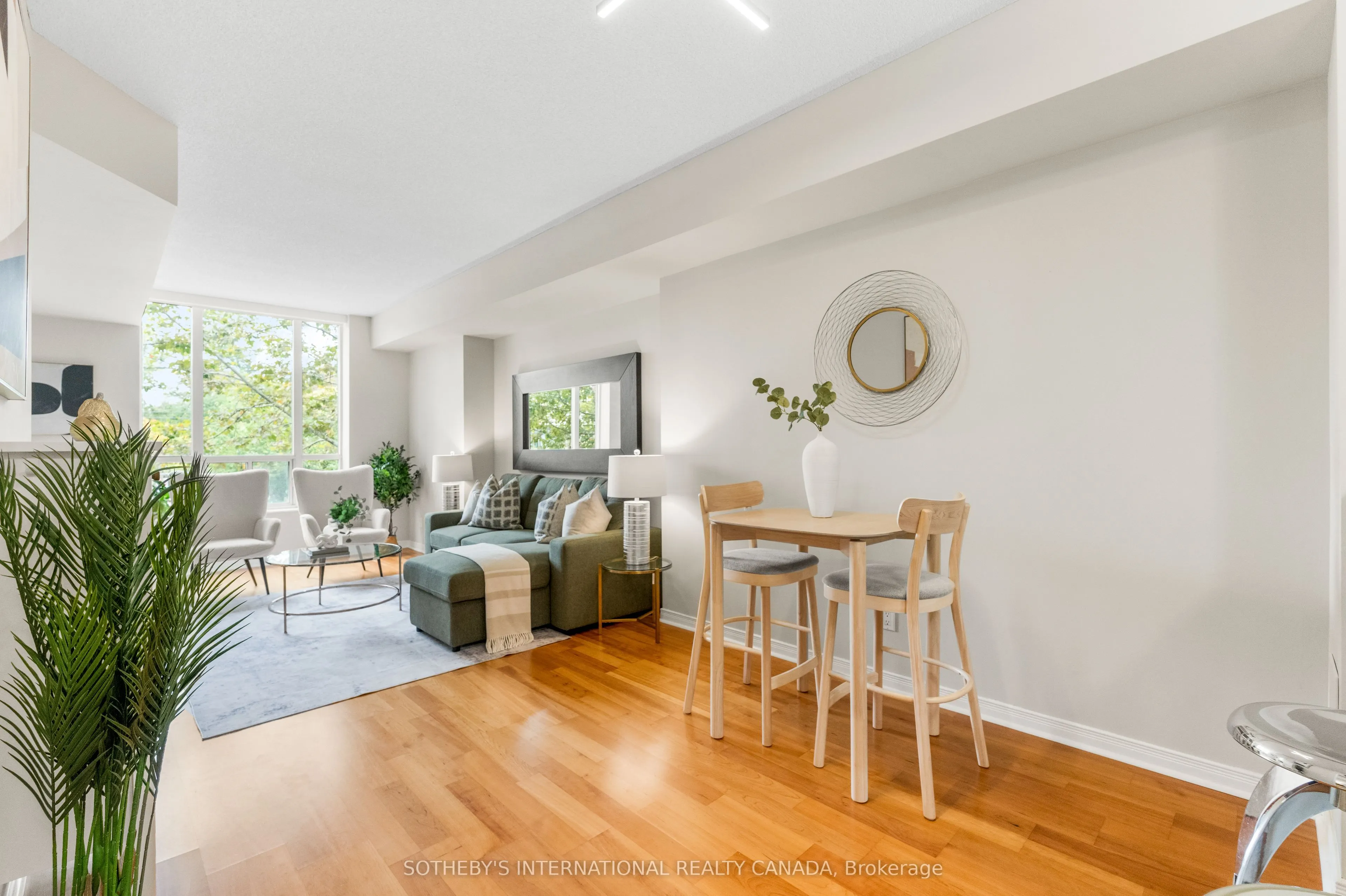 481 Rosewell Avenue #212