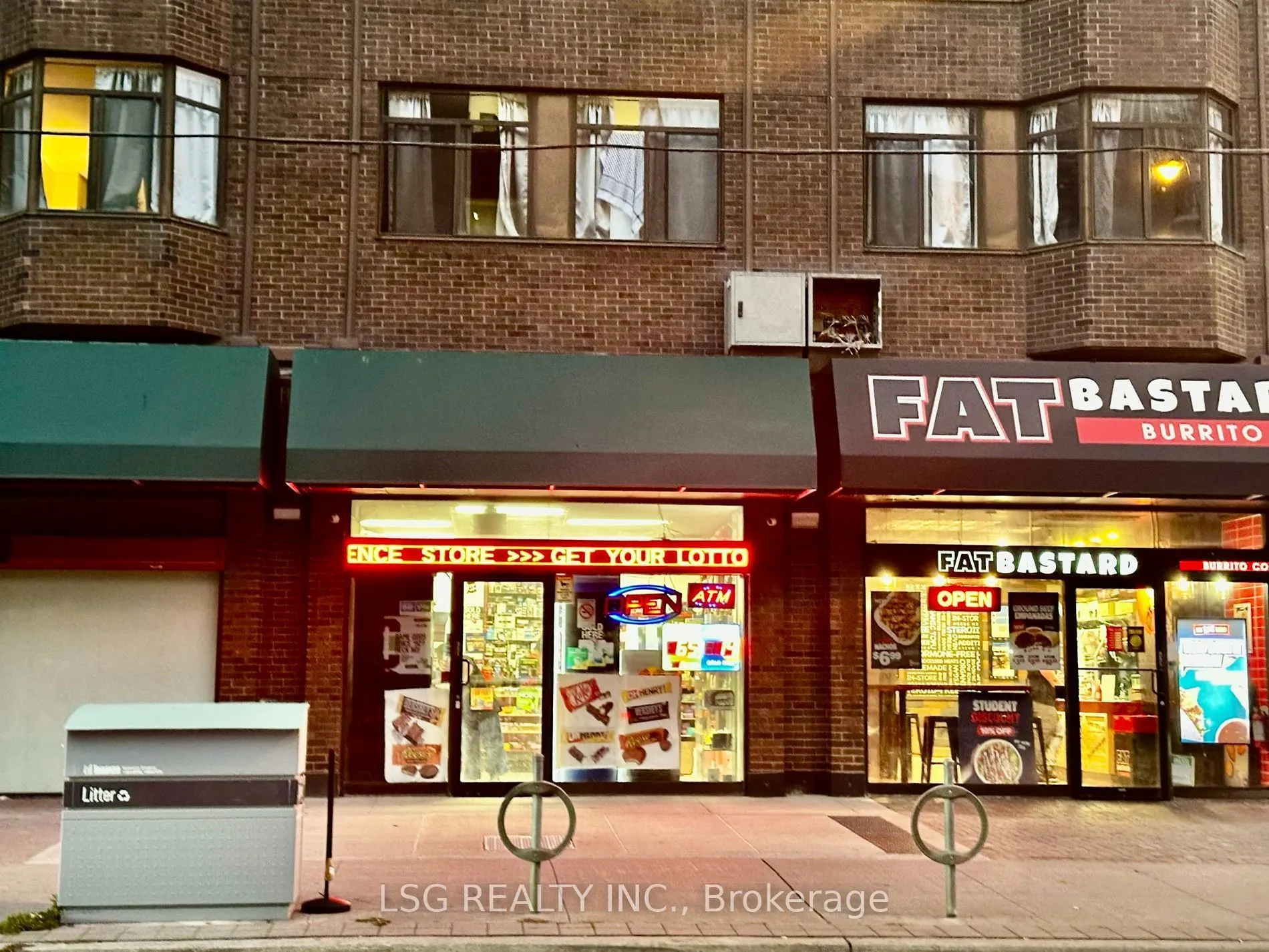 96 Gerrard Street E