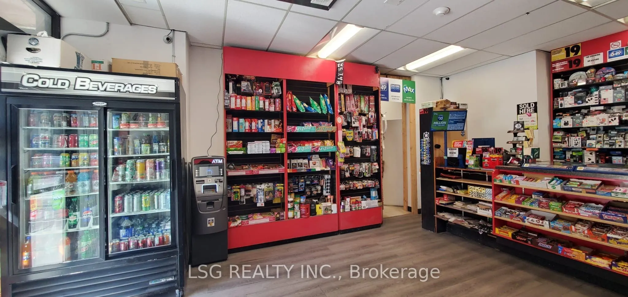 96 Gerrard Street E