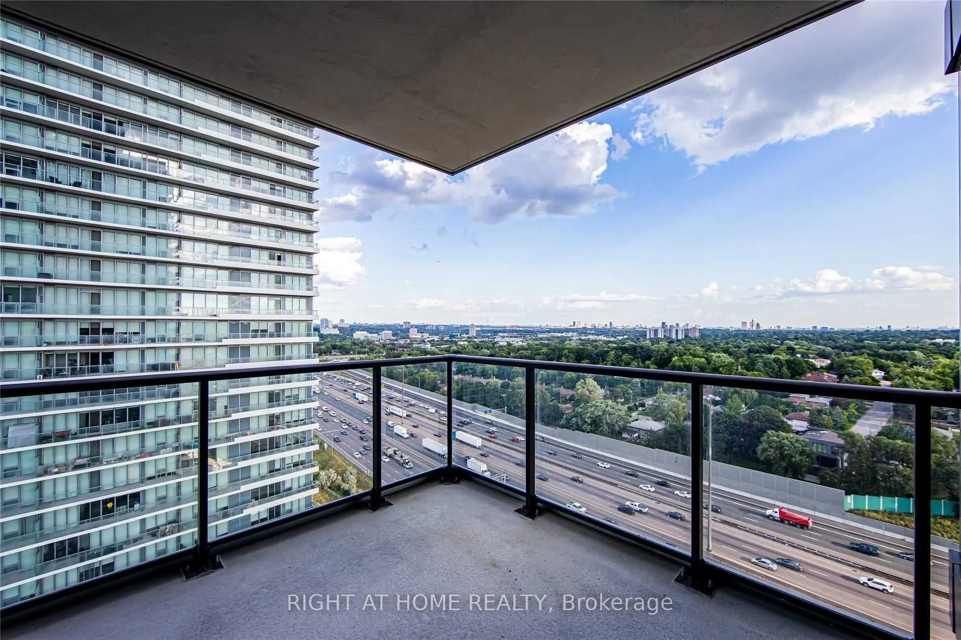 95 Mcmahon Drive #1602