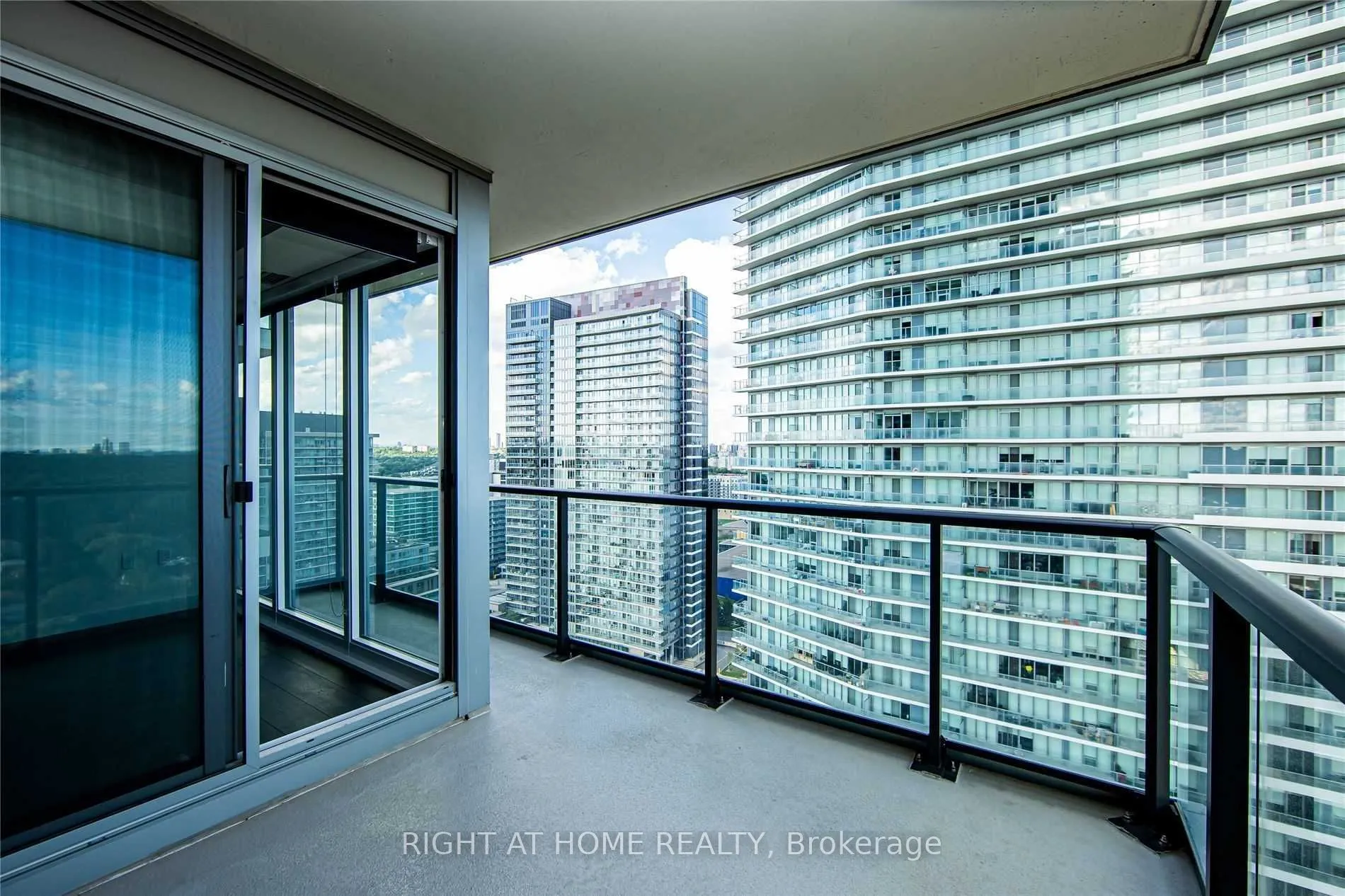 95 Mcmahon Drive #1602