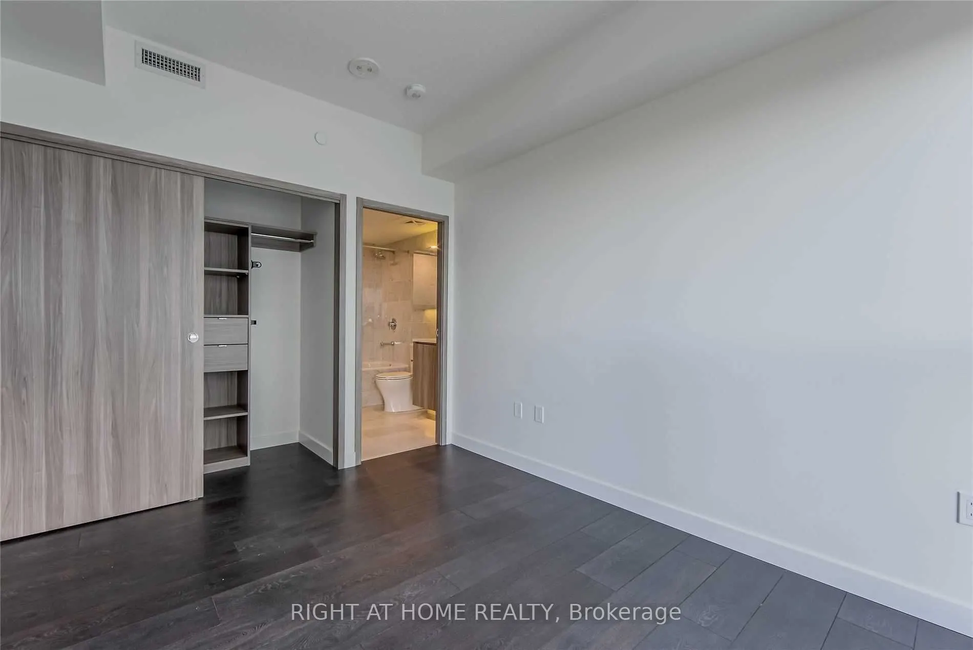 95 Mcmahon Drive #1602