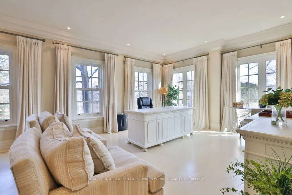 20 Cluny Drive