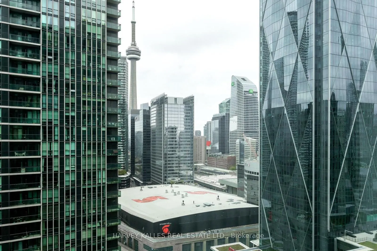 16 Yonge Street #3211